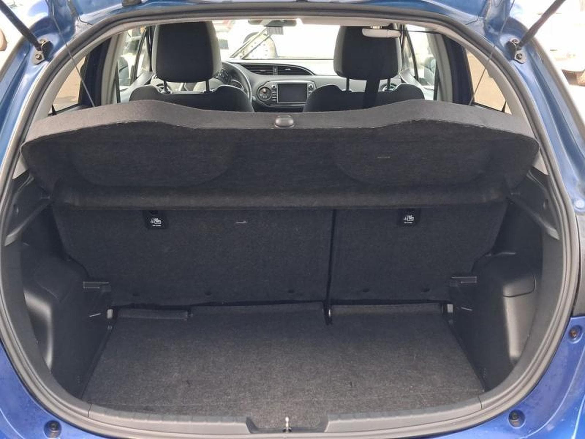 Toyota Yaris Y20 (2019) - Photo 12