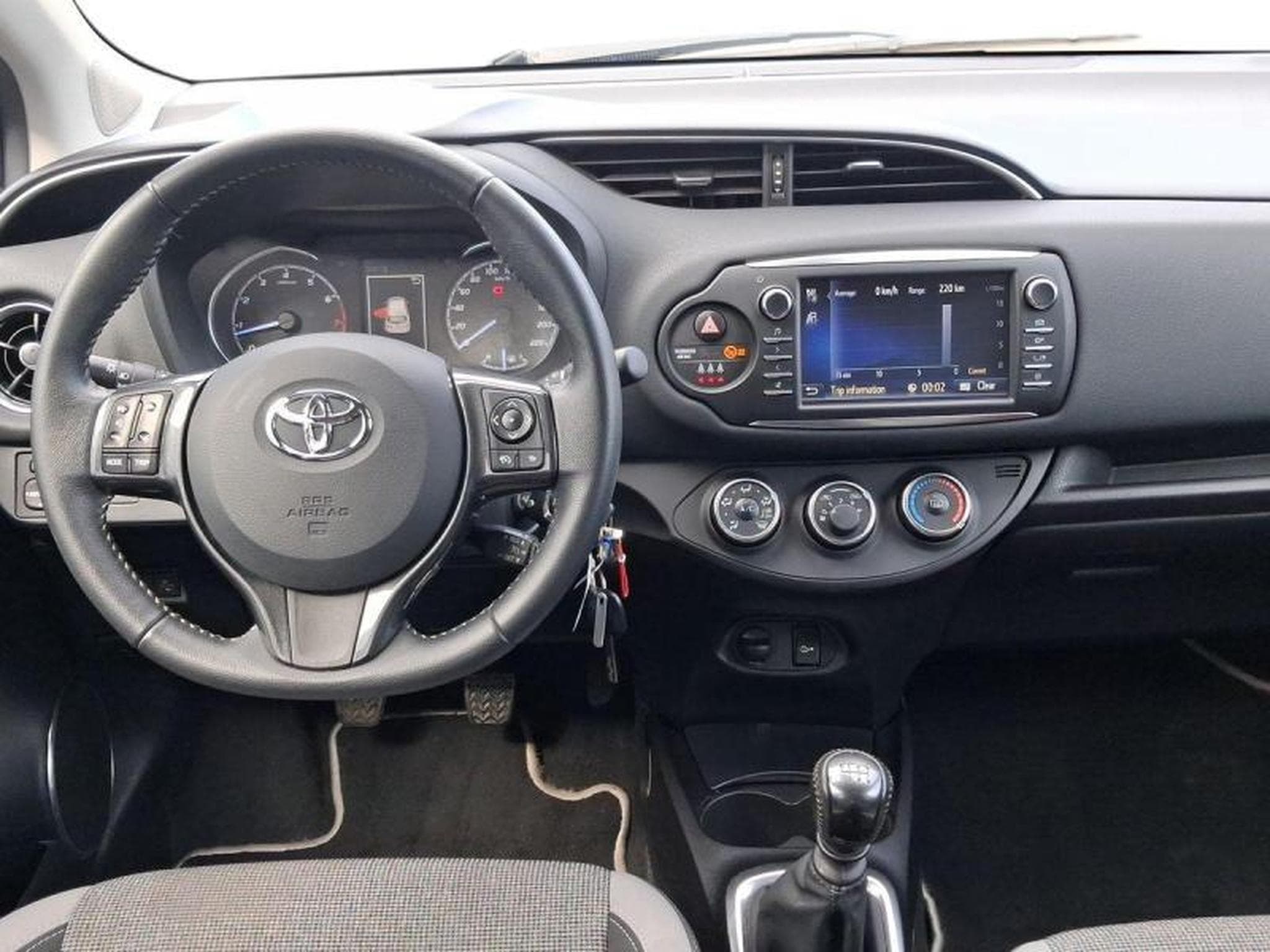 Toyota Yaris Y20 (2019) - Photo 8