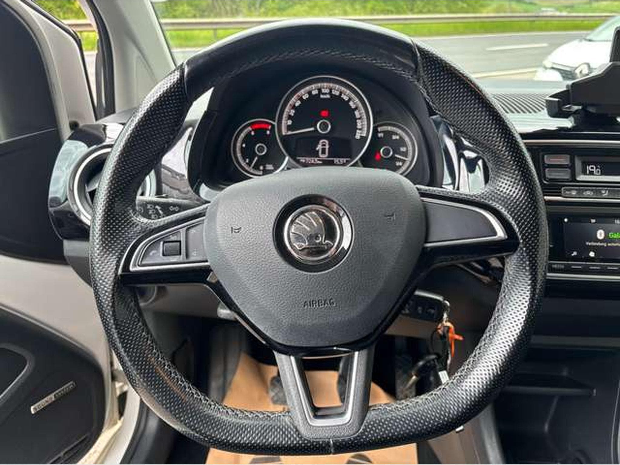 Skoda Citigo Citigo 1.0 - 25 YEARS EDITION 14/25 (2017) - Photo 13