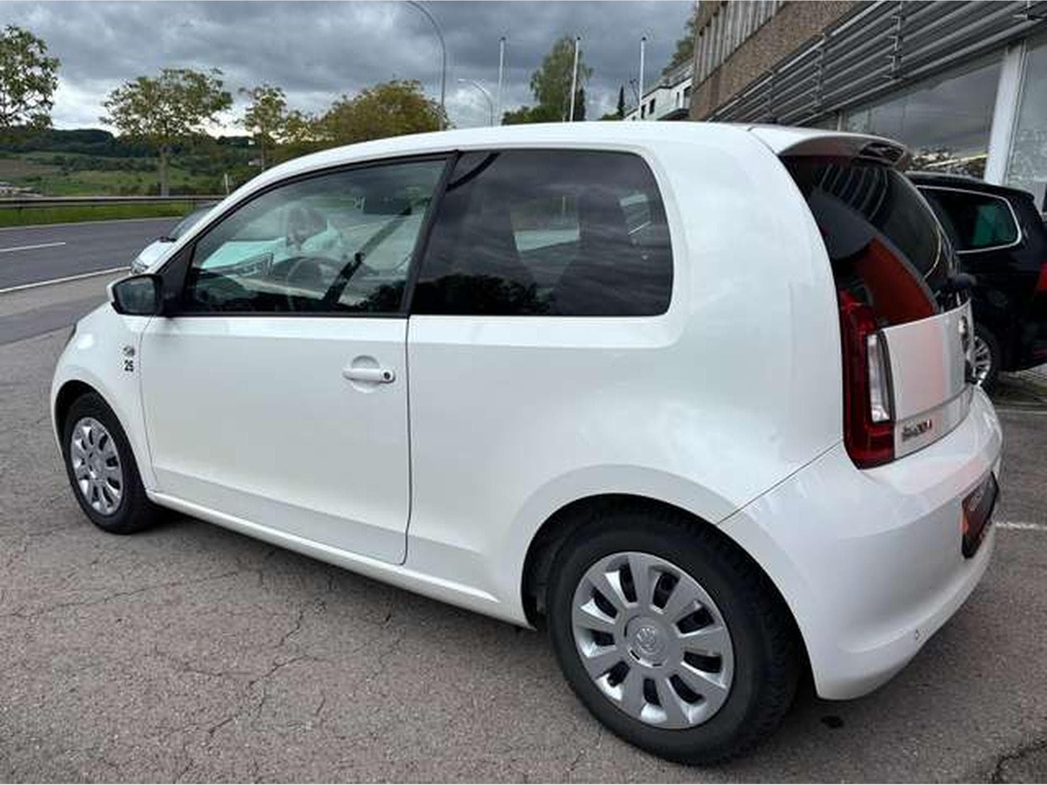 Skoda Citigo Citigo 1.0 - 25 YEARS EDITION 14/25 (2017) - Photo 7