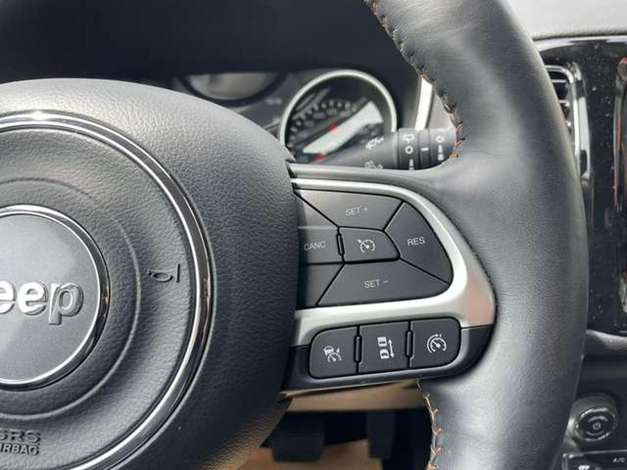 Jeep Compass 4x4 Auto Limited JUSQU'A 48 MOIS DE GARANTIE (2019) - Photo 16