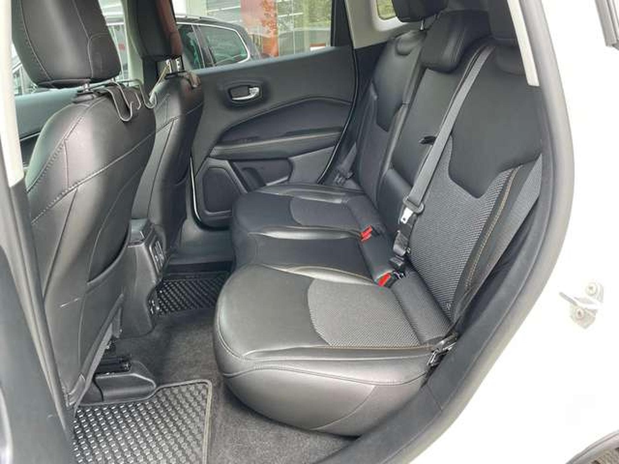 Jeep Compass 4x4 Auto Limited JUSQU'A 48 MOIS DE GARANTIE (2019) - Photo 24
