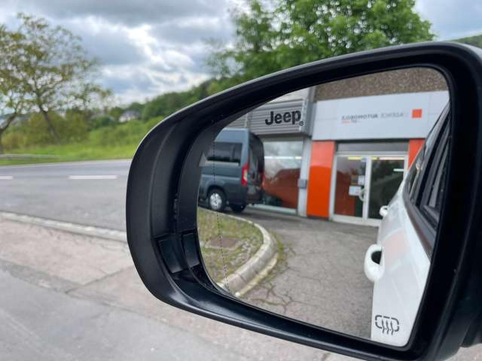 Jeep Compass 4x4 Auto Limited JUSQU'A 48 MOIS DE GARANTIE (2019) - Photo 8