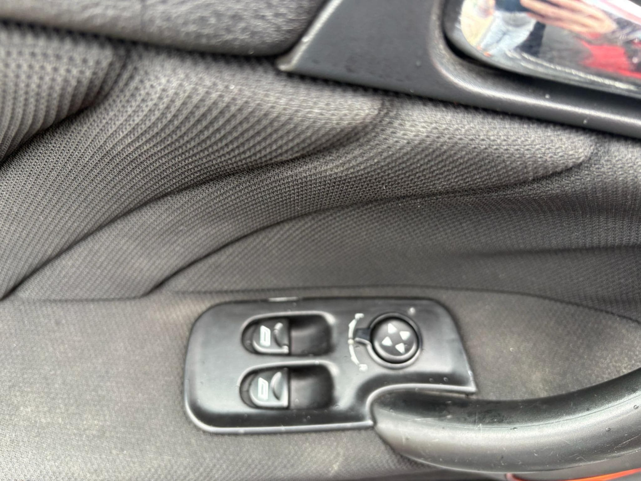 Alfa-Romeo GT 2.0 150 CV DIESEL (2007) - Photo 10