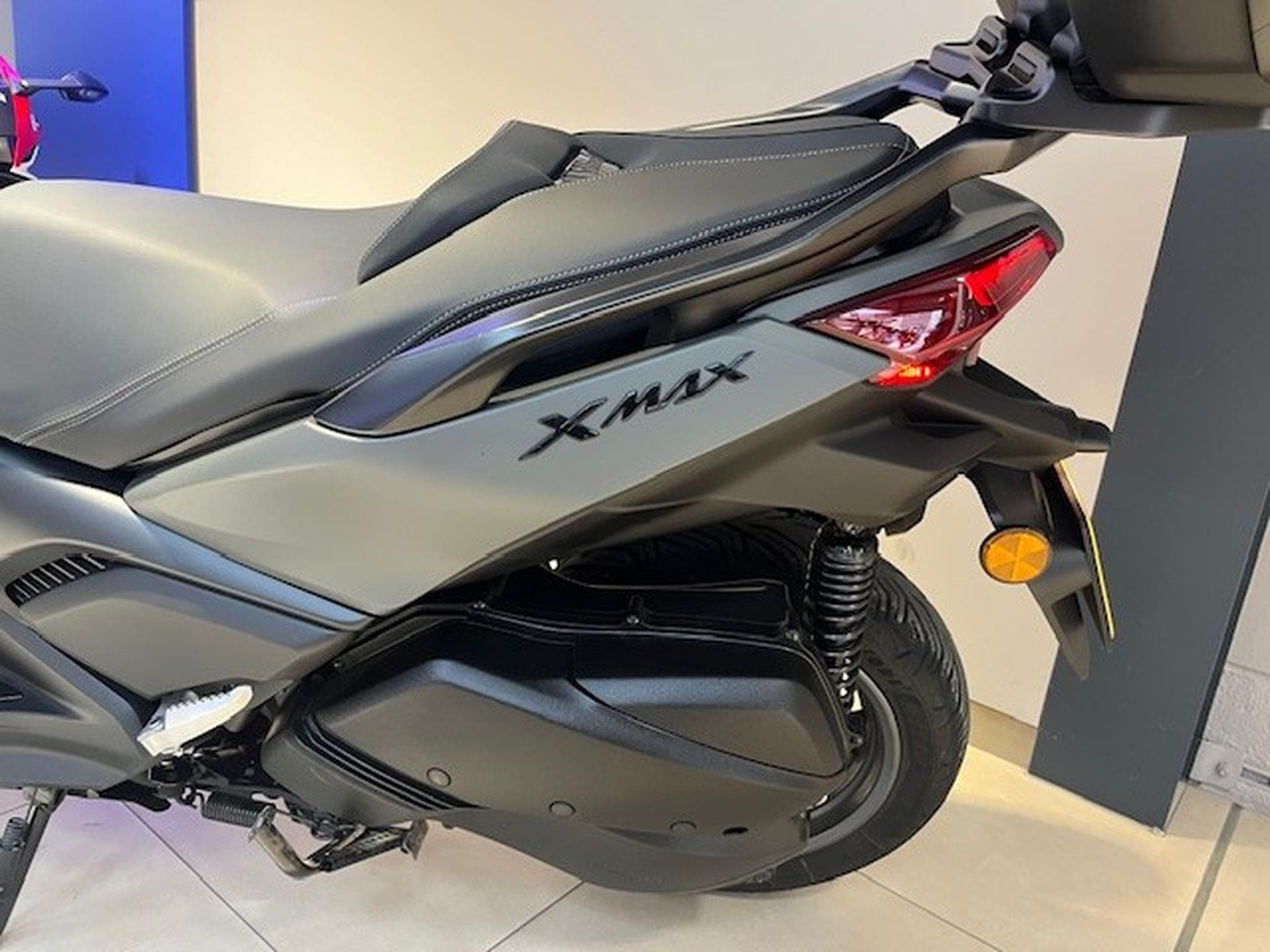Yamaha X-Max (2025) - Photo 13