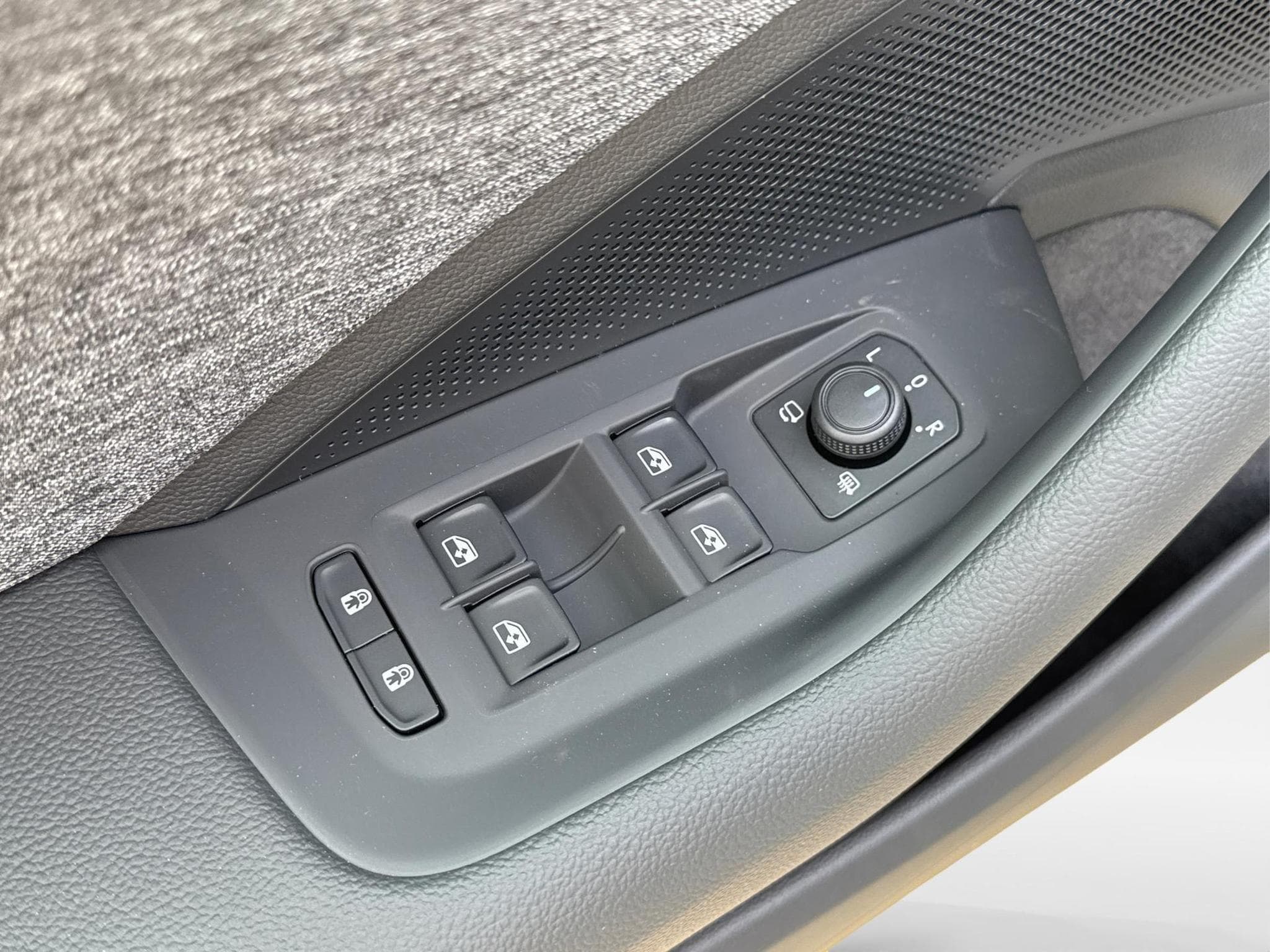 Skoda Superb Selection (2026) - Photo 16