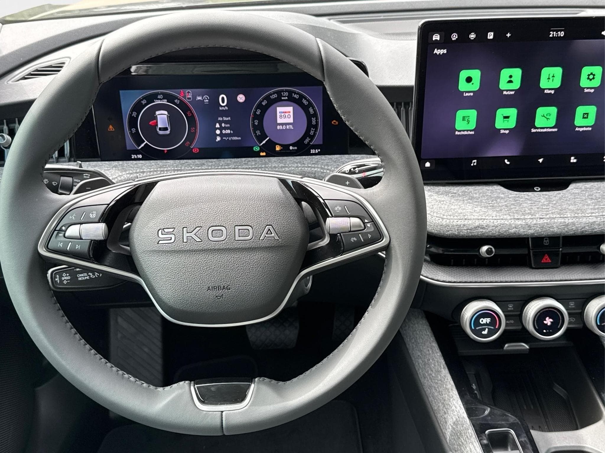 Skoda Superb Selection (2026) - Photo 8