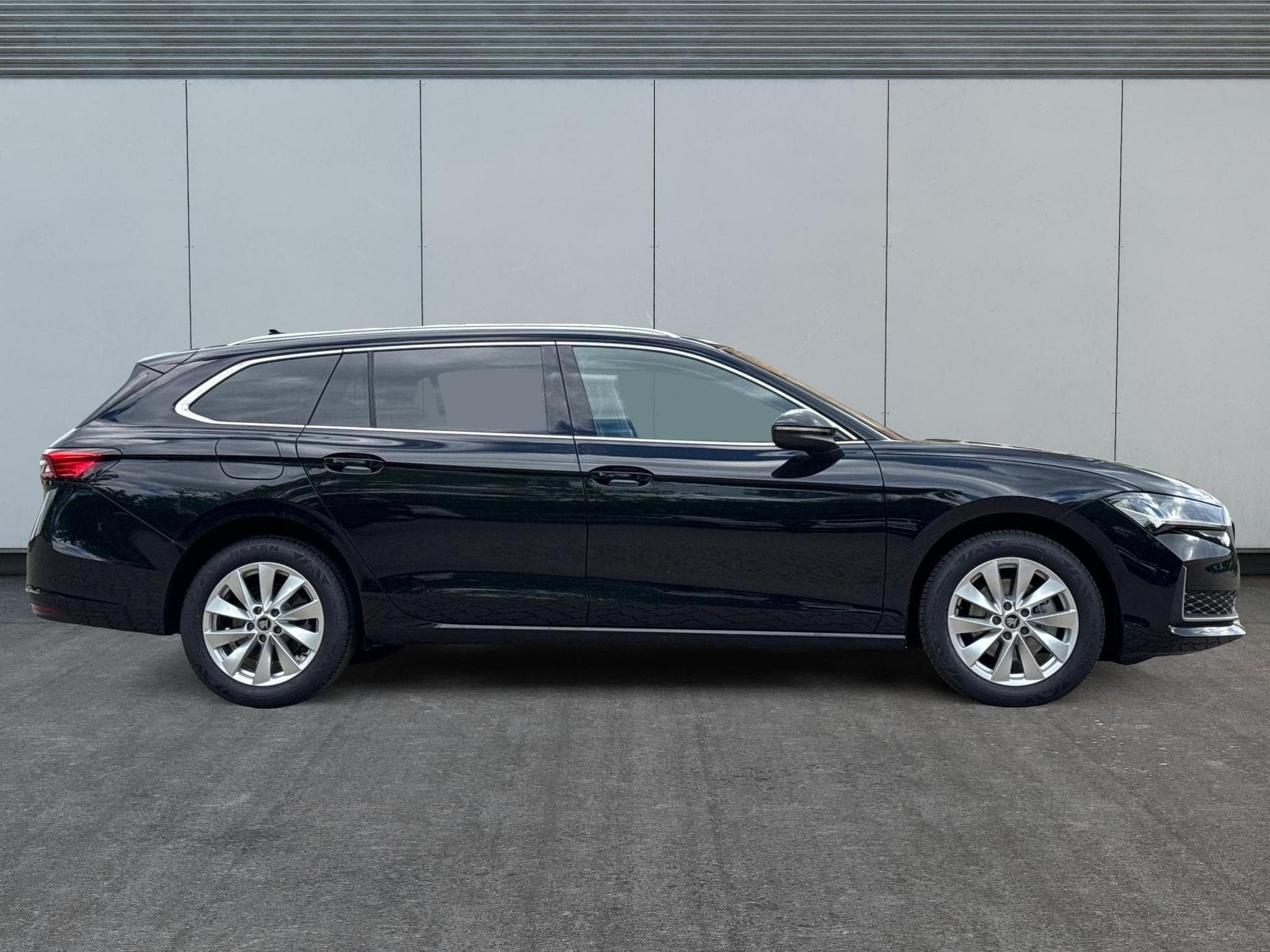 Skoda Superb Selection (2026) - Photo 5