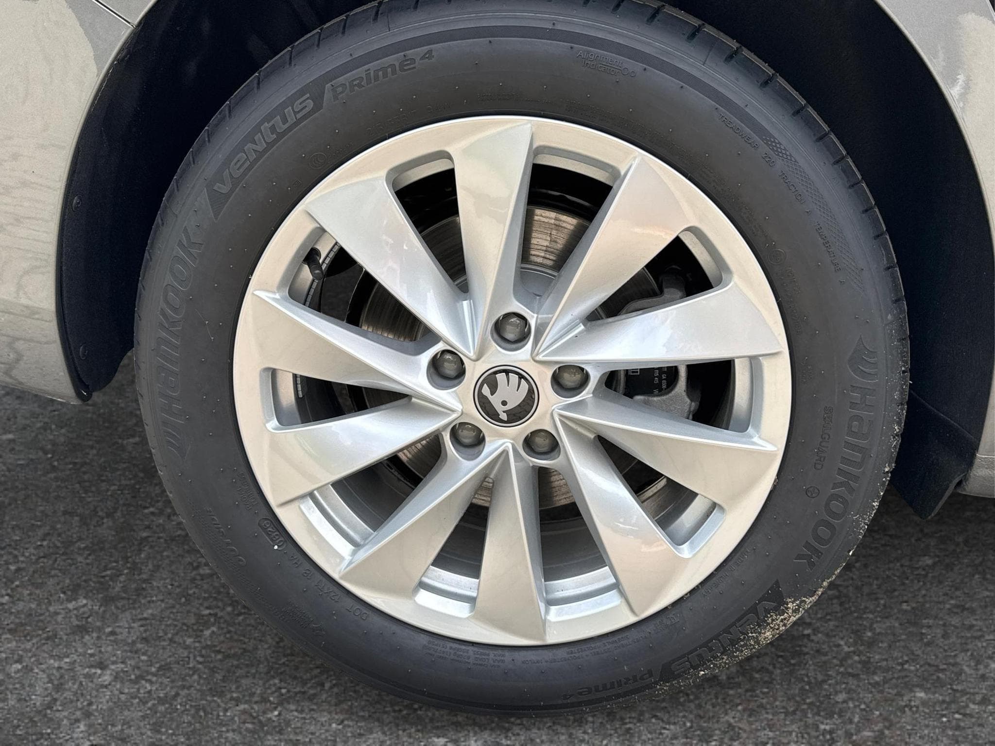 Skoda Superb Selection (2026) - Photo 12