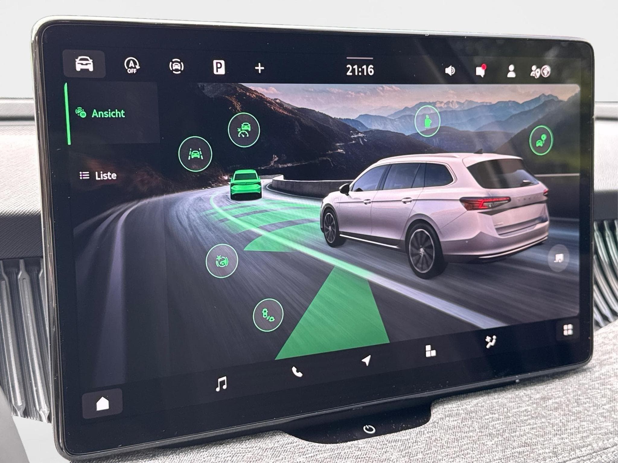 Skoda Superb Selection (2026) - Photo 23
