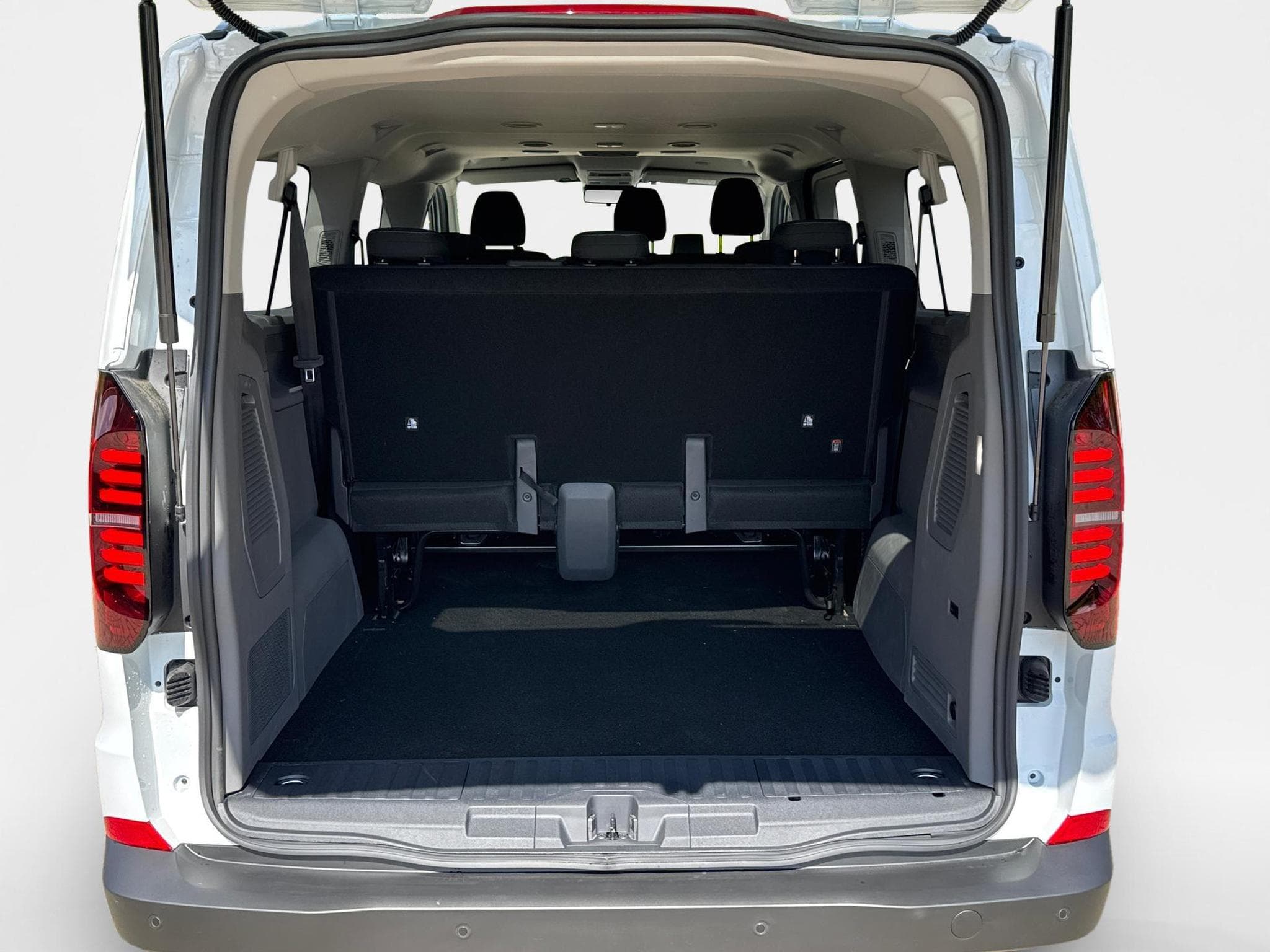 VW T7 Basis (2026) - Photo 11