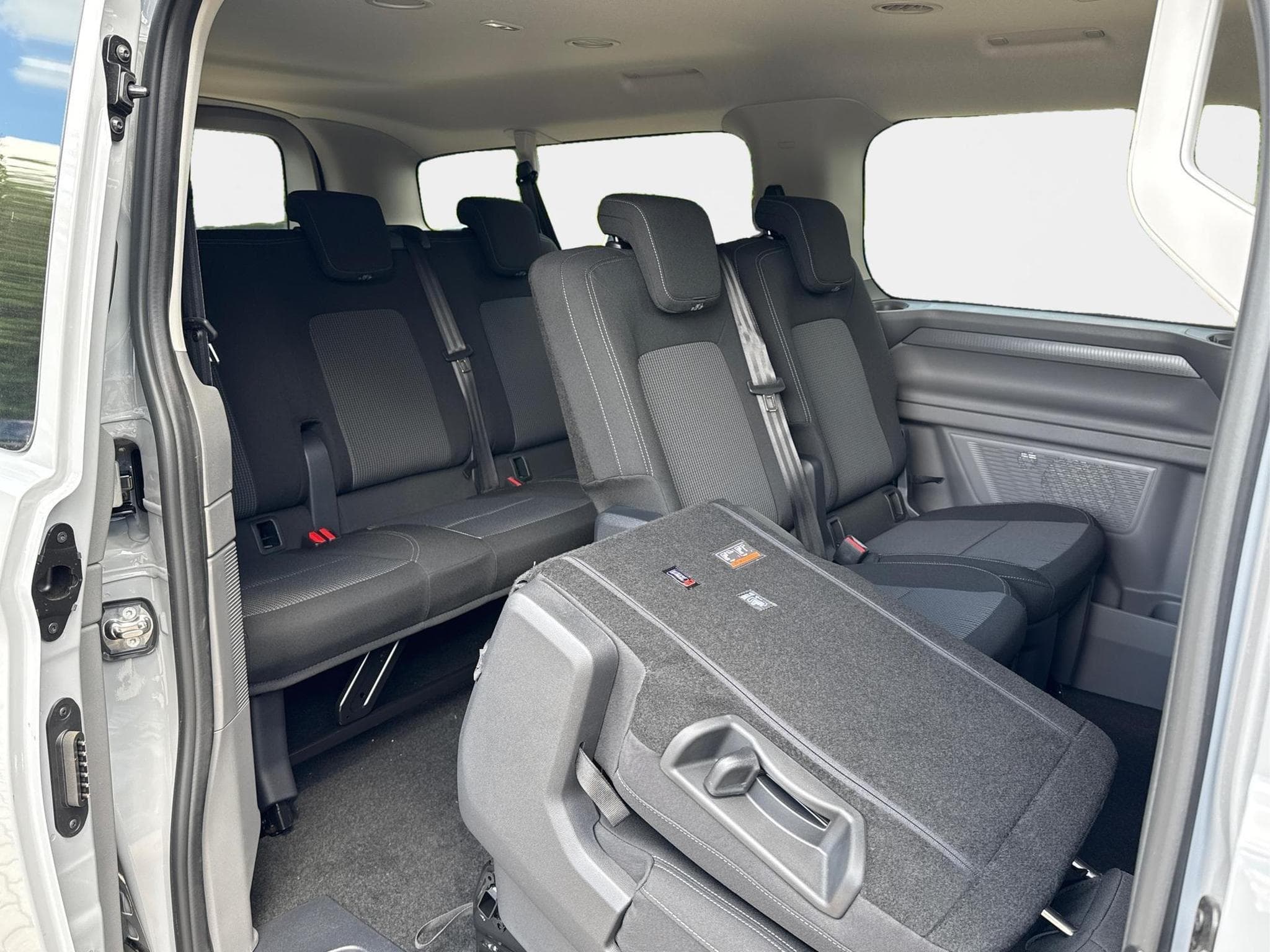 VW T7 Basis (2026) - Photo 17