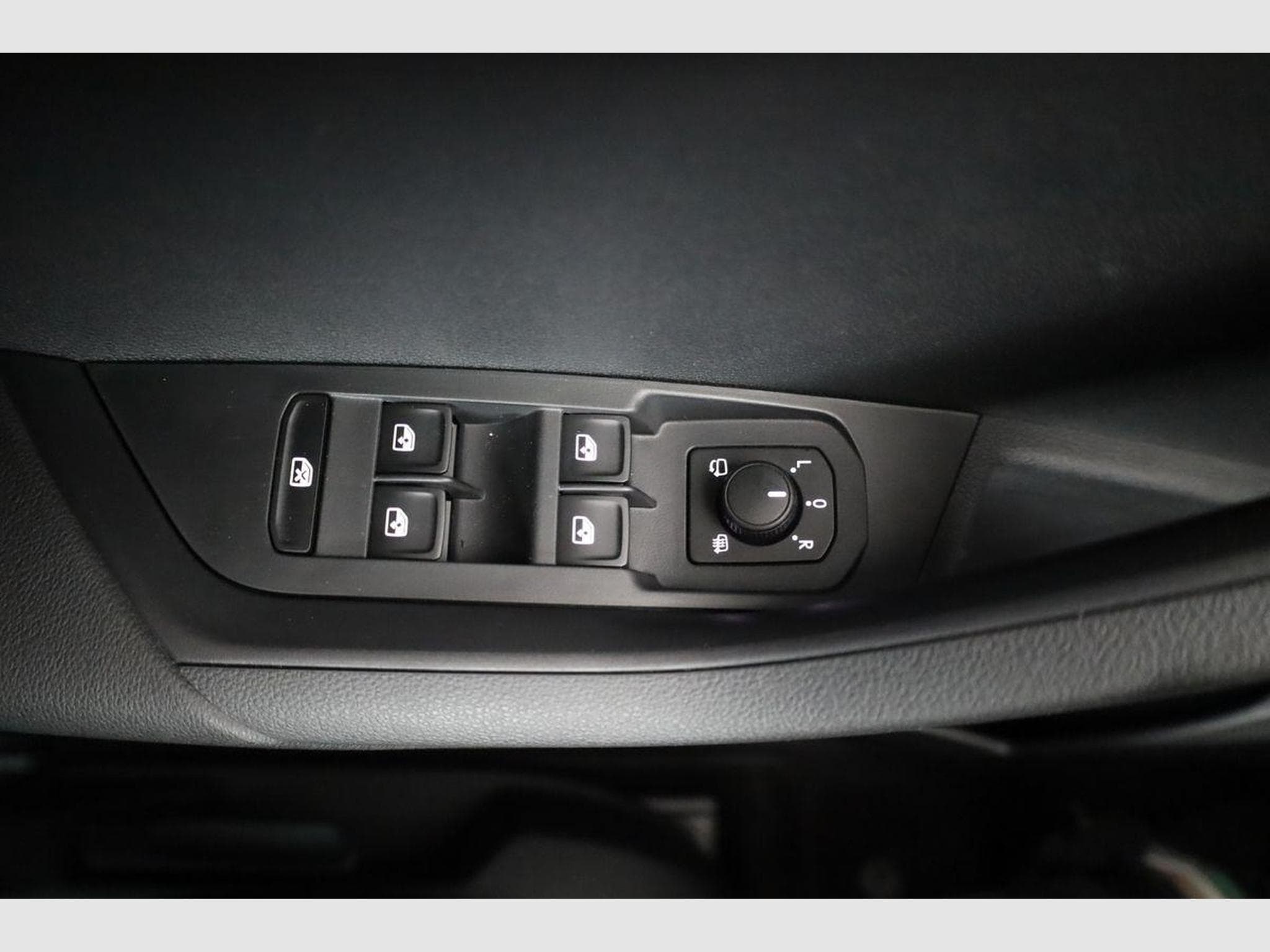 Skoda Karoq Sportline (2026) - Photo 7
