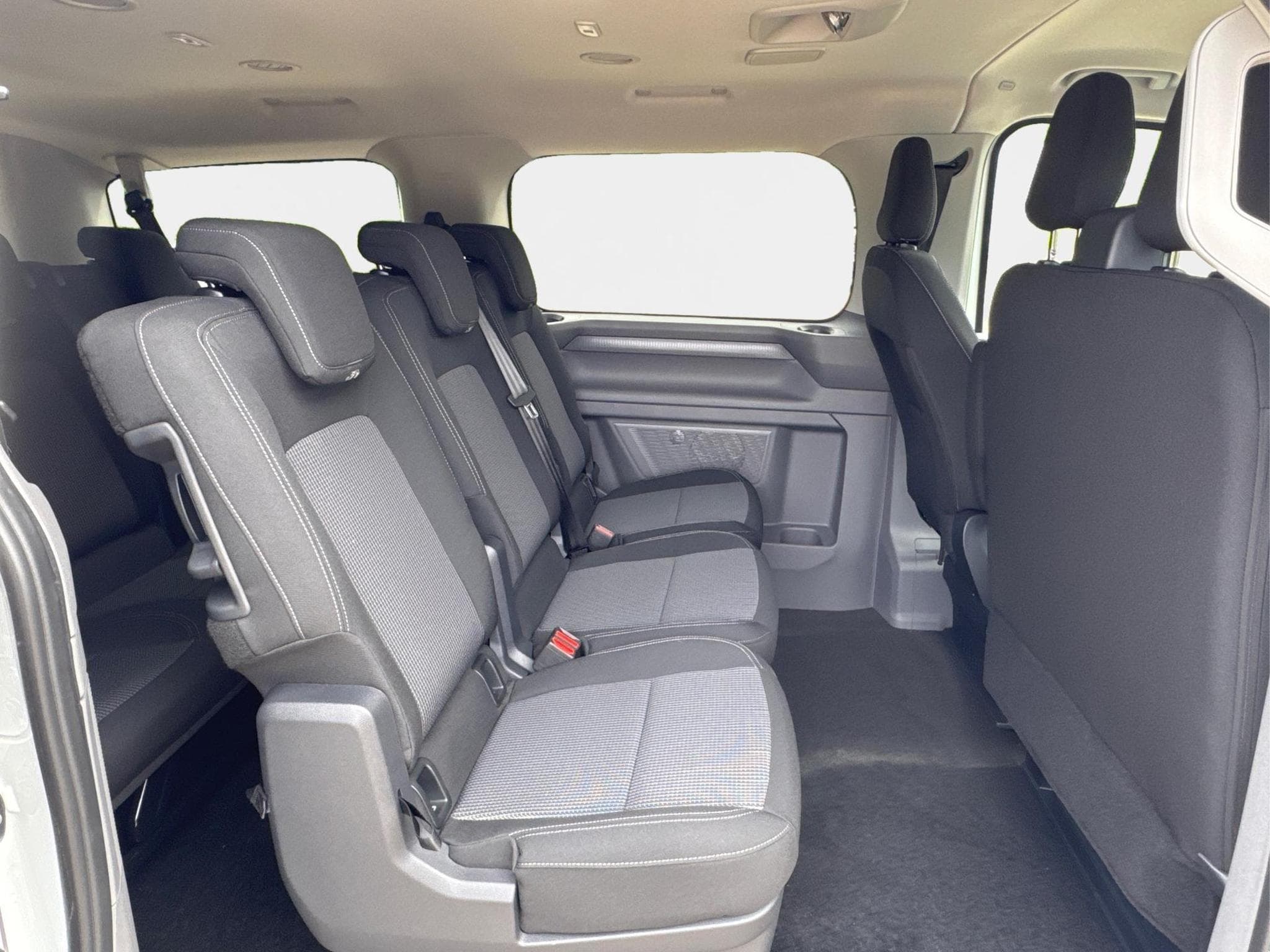 VW T7 Basis (2026) - Photo 19
