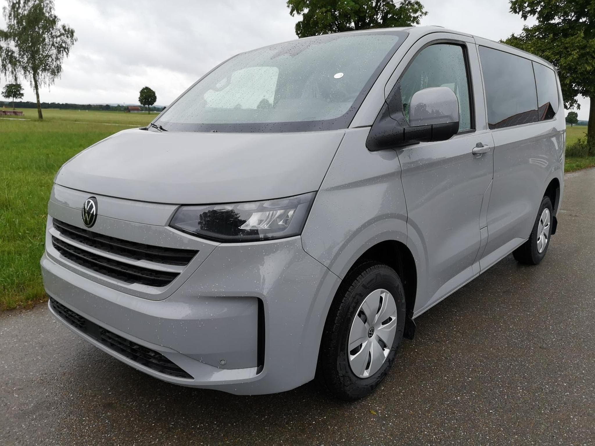 VW T7 2.0 TDI 110 kW KR (2026) - Photo 1