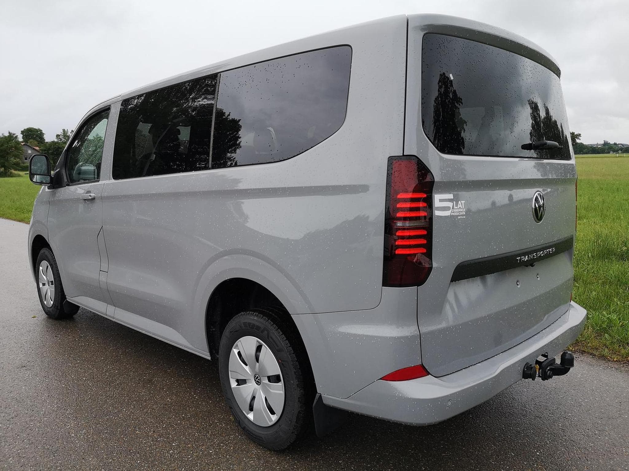 VW T7 2.0 TDI 110 kW KR (2026) - Photo 2
