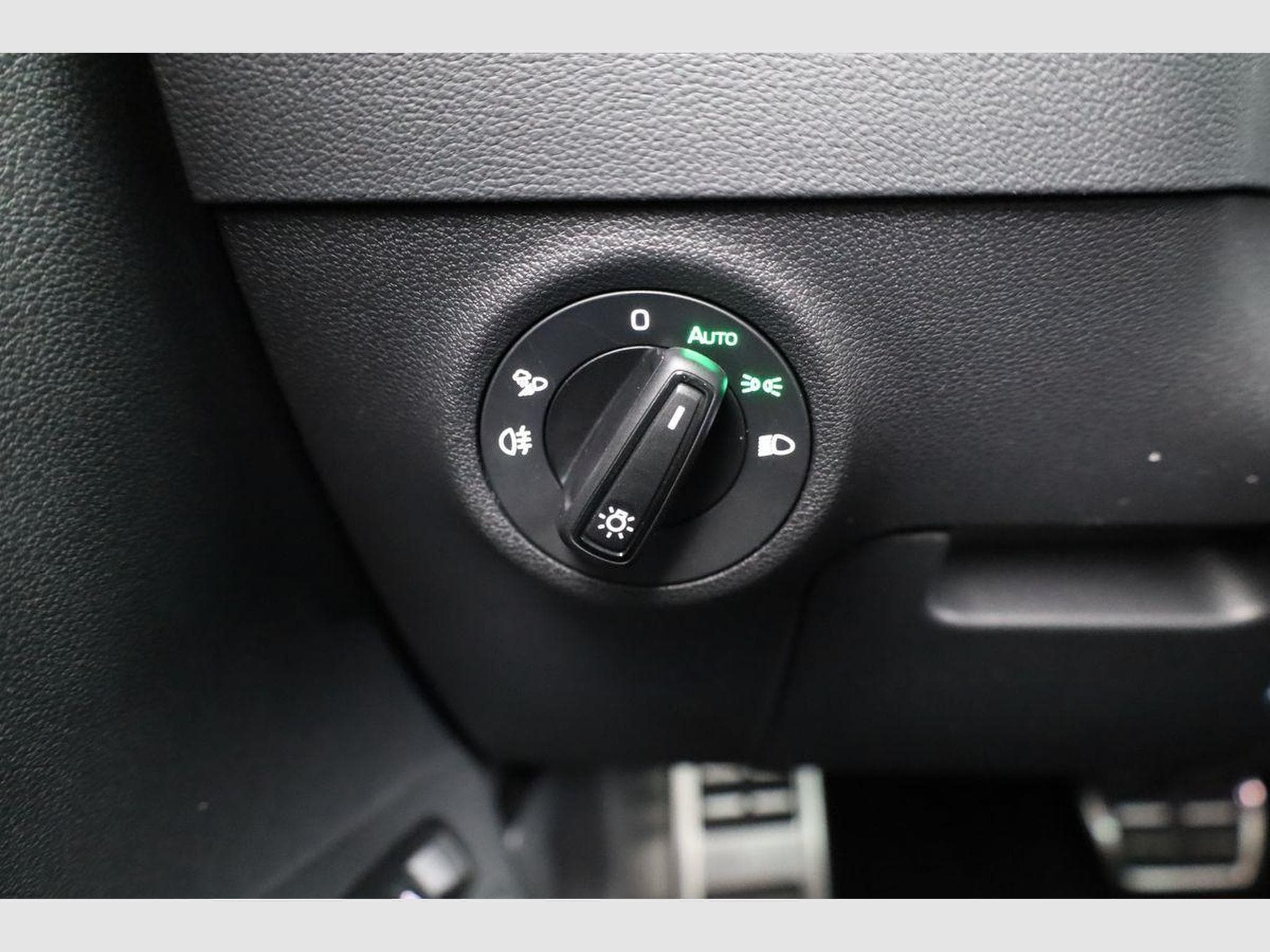 Skoda Karoq Sportline (2026) - Photo 8