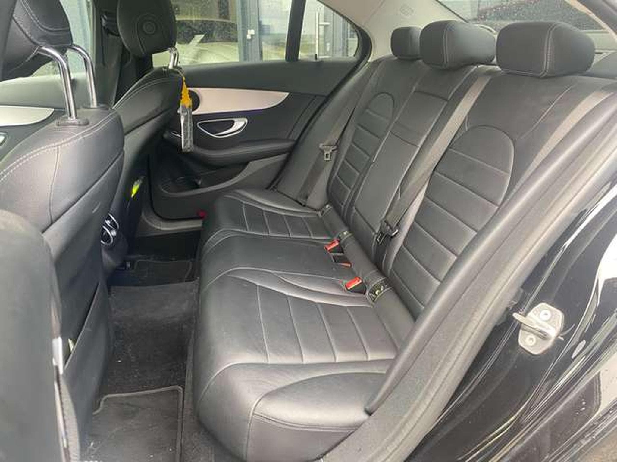 Mercedes C 220 4matic Avantgarde JUSQU'A 48 MOIS DE GARANTIE (2020) - Photo 17