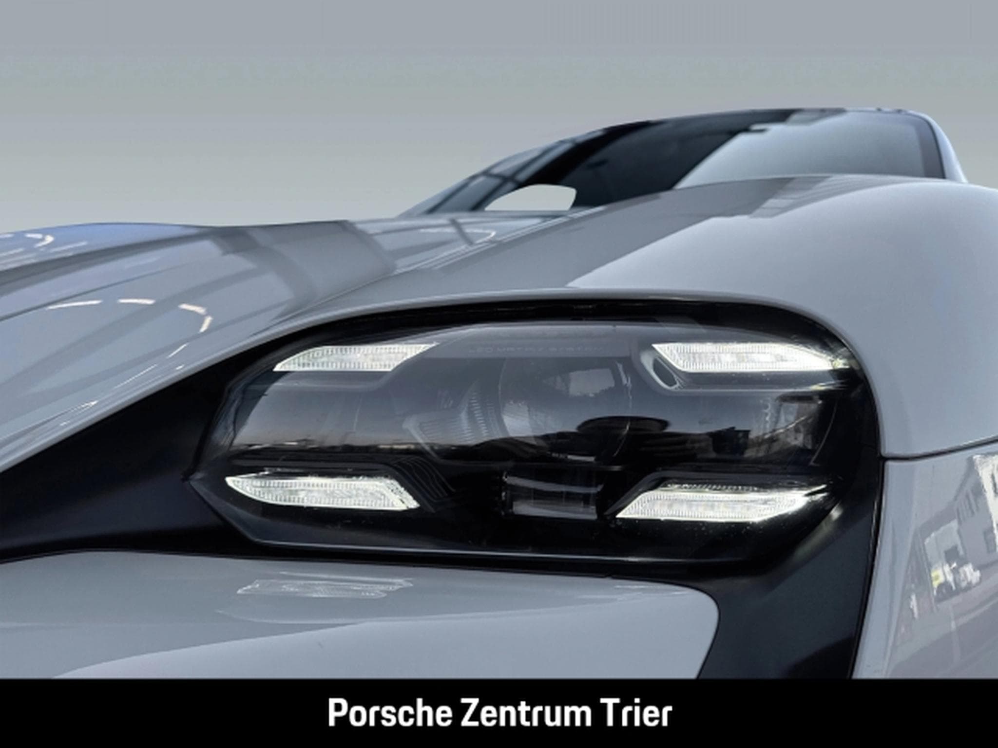 Porsche Taycan HA-Lenkung Nachtsicht InnoDrive BOSE (2024) - Photo 11