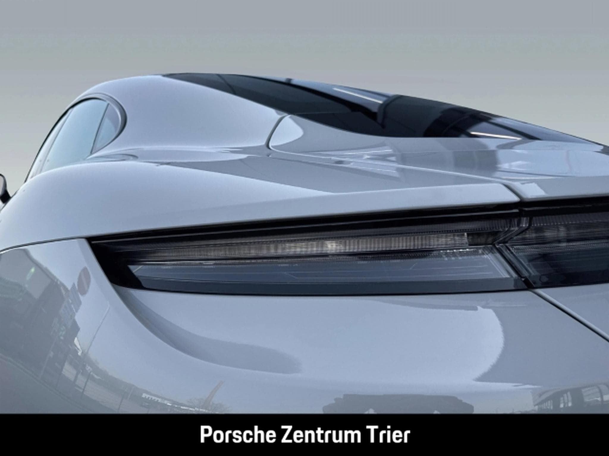Porsche Taycan HA-Lenkung Nachtsicht InnoDrive BOSE (2024) - Photo 12