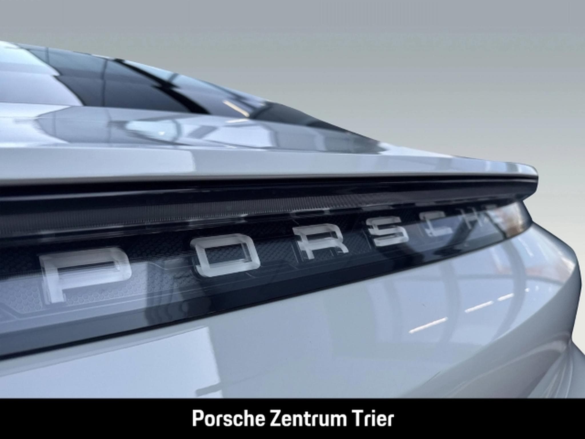 Porsche Taycan HA-Lenkung Nachtsicht InnoDrive BOSE (2024) - Photo 13
