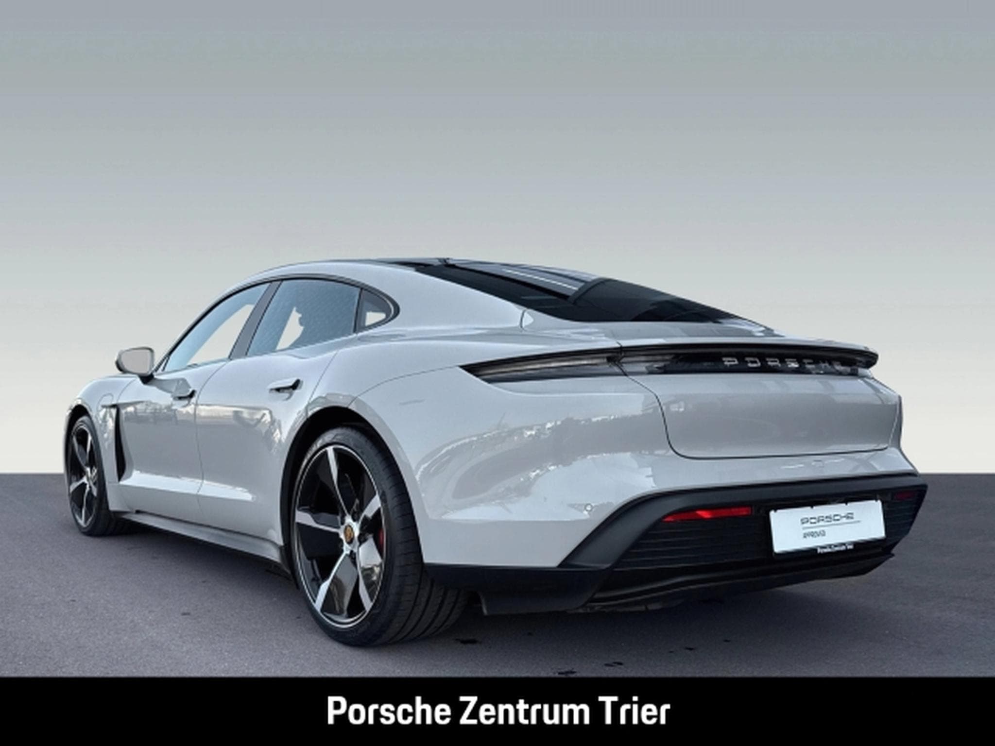 Porsche Taycan HA-Lenkung Nachtsicht InnoDrive BOSE (2024) - Photo 3