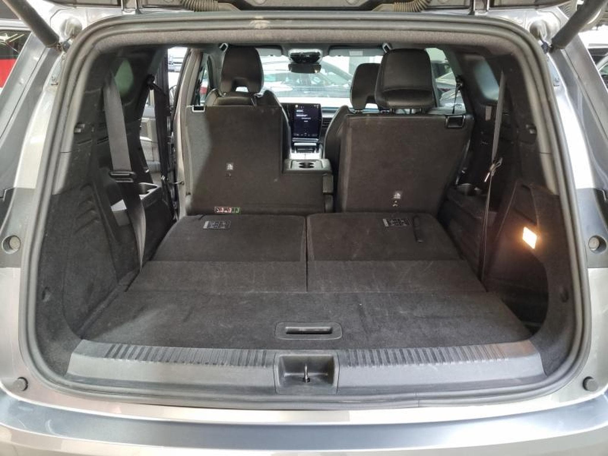 Renault Espace -33% 1.2 E-Tech Full Hybrid 200CH Techno 7 Places (2024) - Photo 12