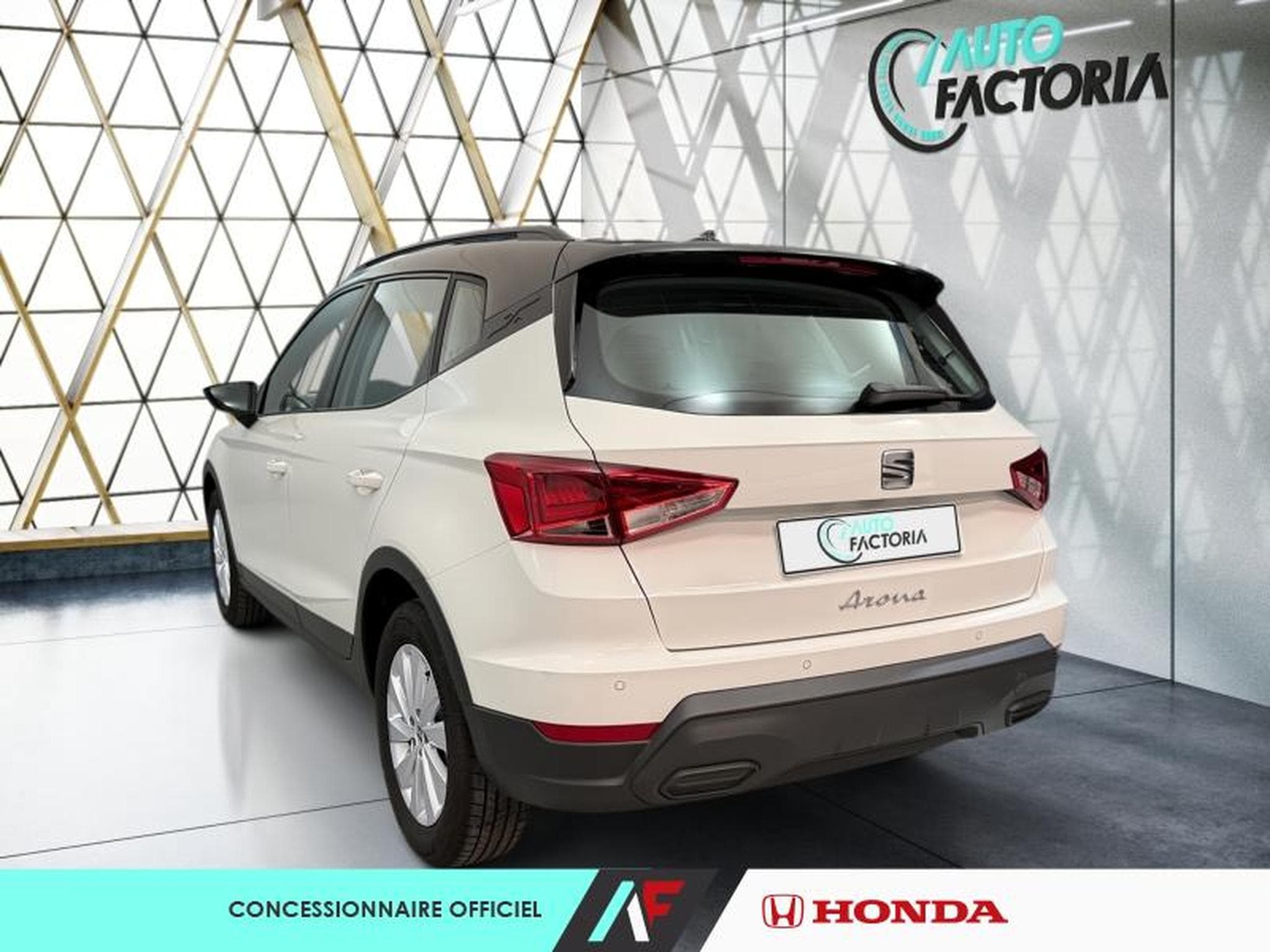 Seat Arona -20% 1.0 TSI 115ch Xperience DSG7 SPECIAL EDITION (2025) - Photo 2
