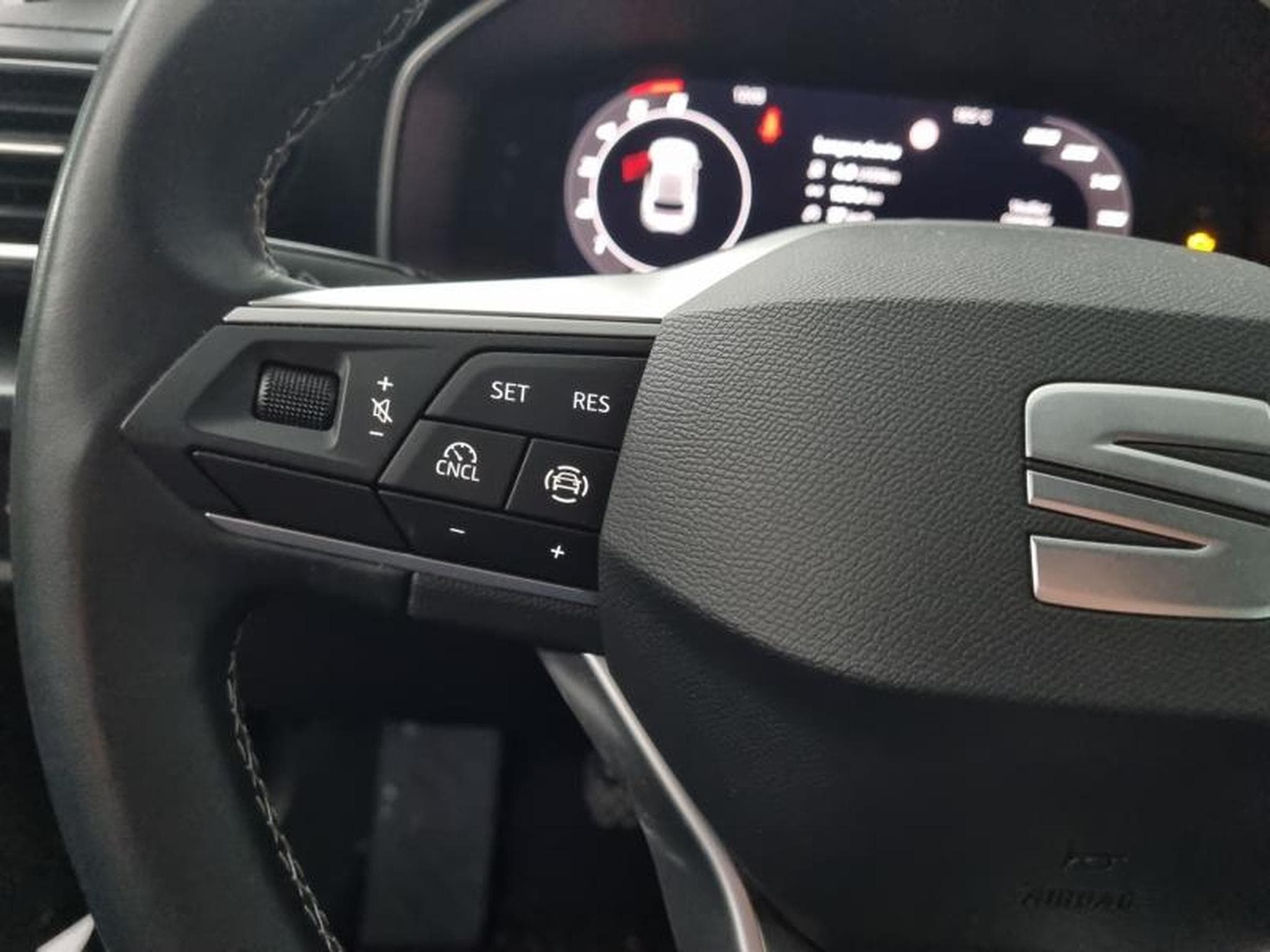Seat Leon -25% 2.0 TDI 115ch Style XL (2025) - Photo 17