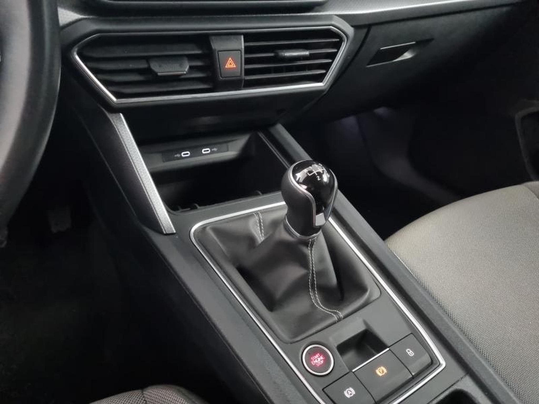 Seat Leon -25% 2.0 TDI 115ch Style XL (2025) - Photo 20