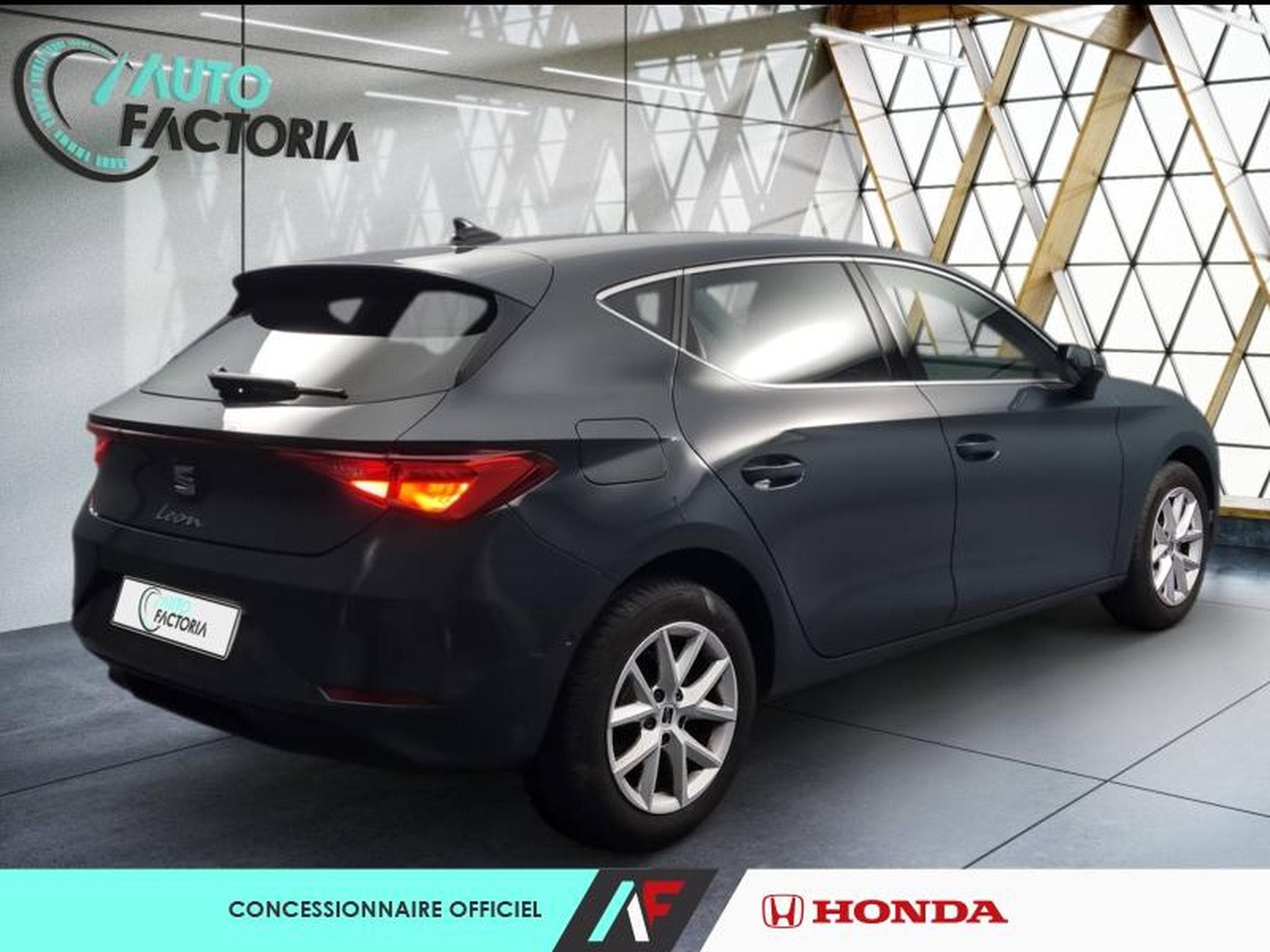 Seat Leon -25% 2.0 TDI 115ch Style XL (2025) - Photo 5