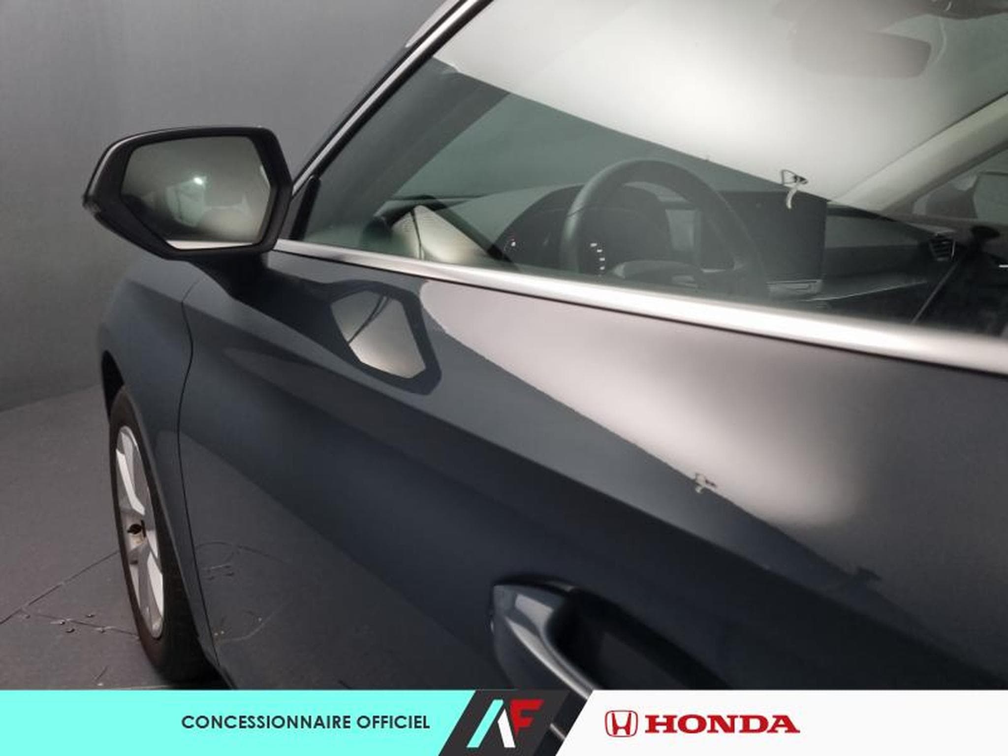 Seat Leon -25% 2.0 TDI 115ch Style XL (2025) - Photo 6