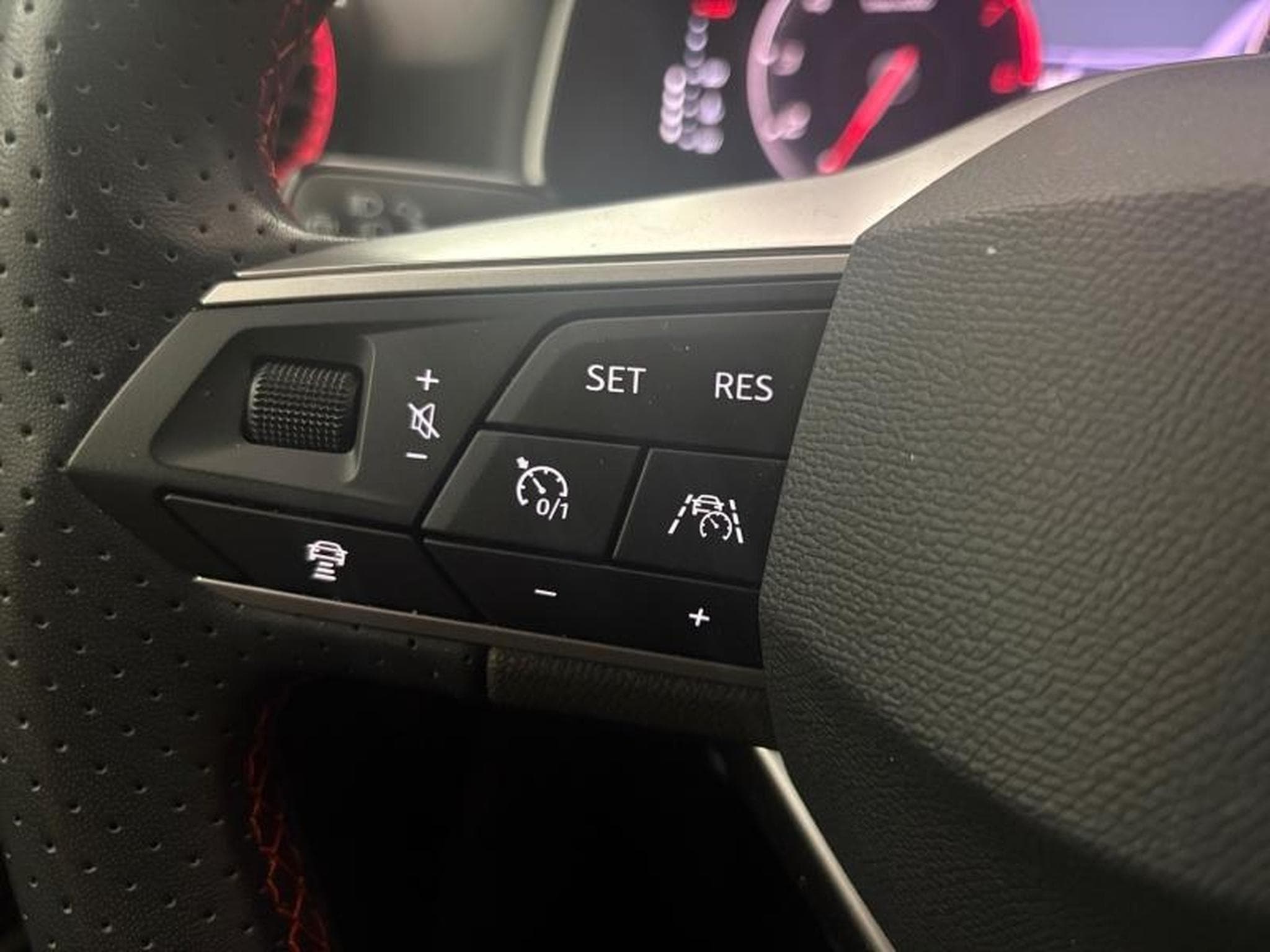 Seat Arona -34% 1.0 TSI 115ch FR DSG7 Spécial Edition (2025) - Photo 25