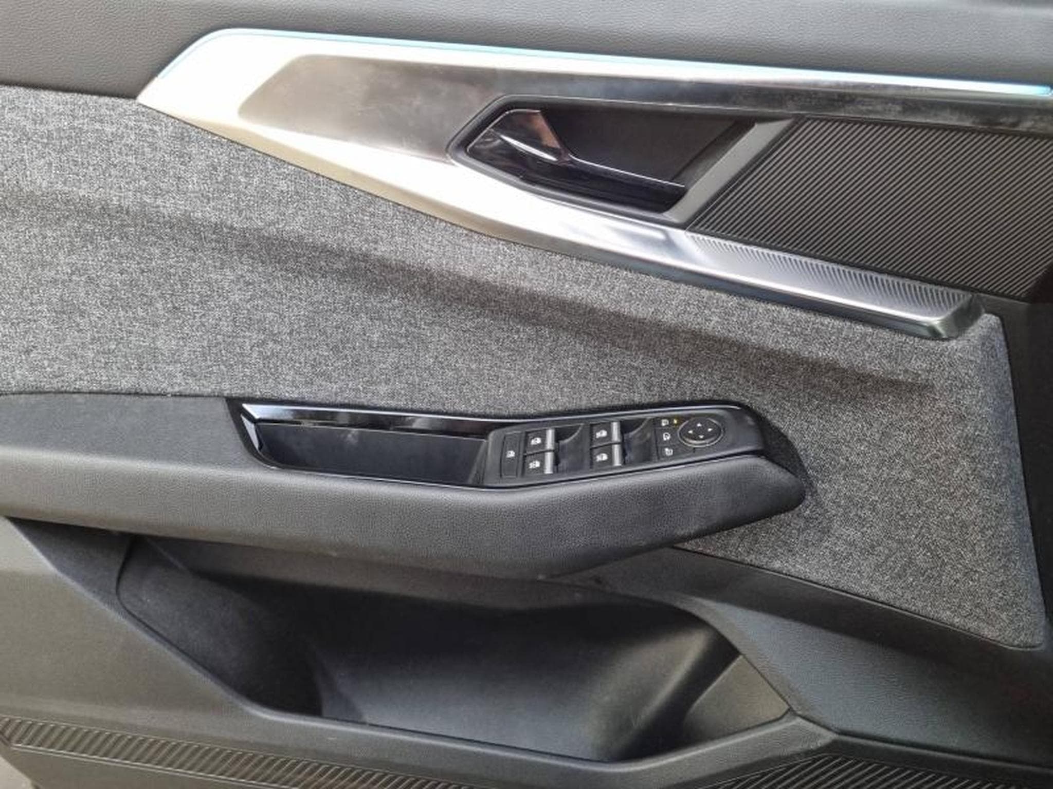Renault Espace -33% 1.2 E-Tech full hybrid 200ch Techno 7 places - 24 (2024) - Photo 13
