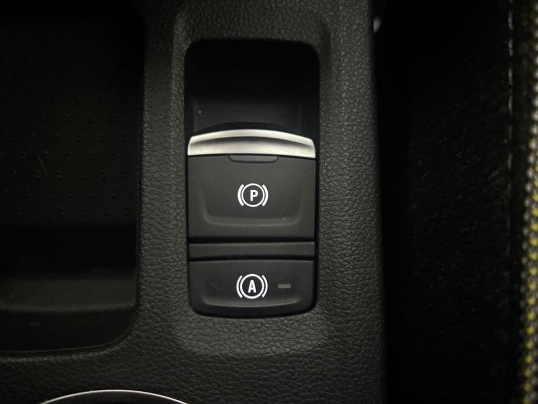 Renault Captur -25% 1.6 E-Tech full hybrid 145ch Techno (2025) - Photo 16