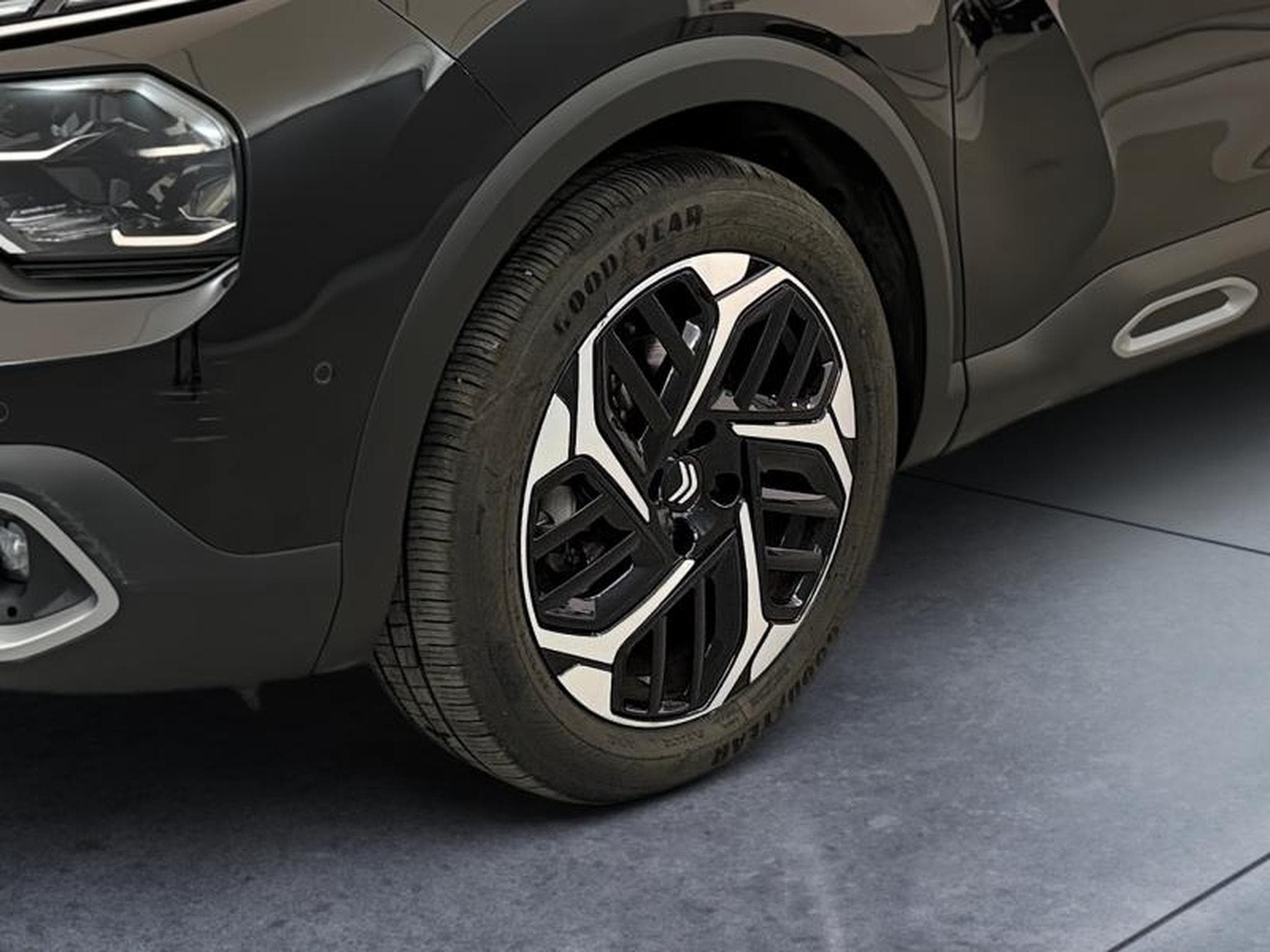 Citroën c4 x -39% 1.5 BlueHDi 130ch S&S PLUS Automatique (2024) - Photo 9
