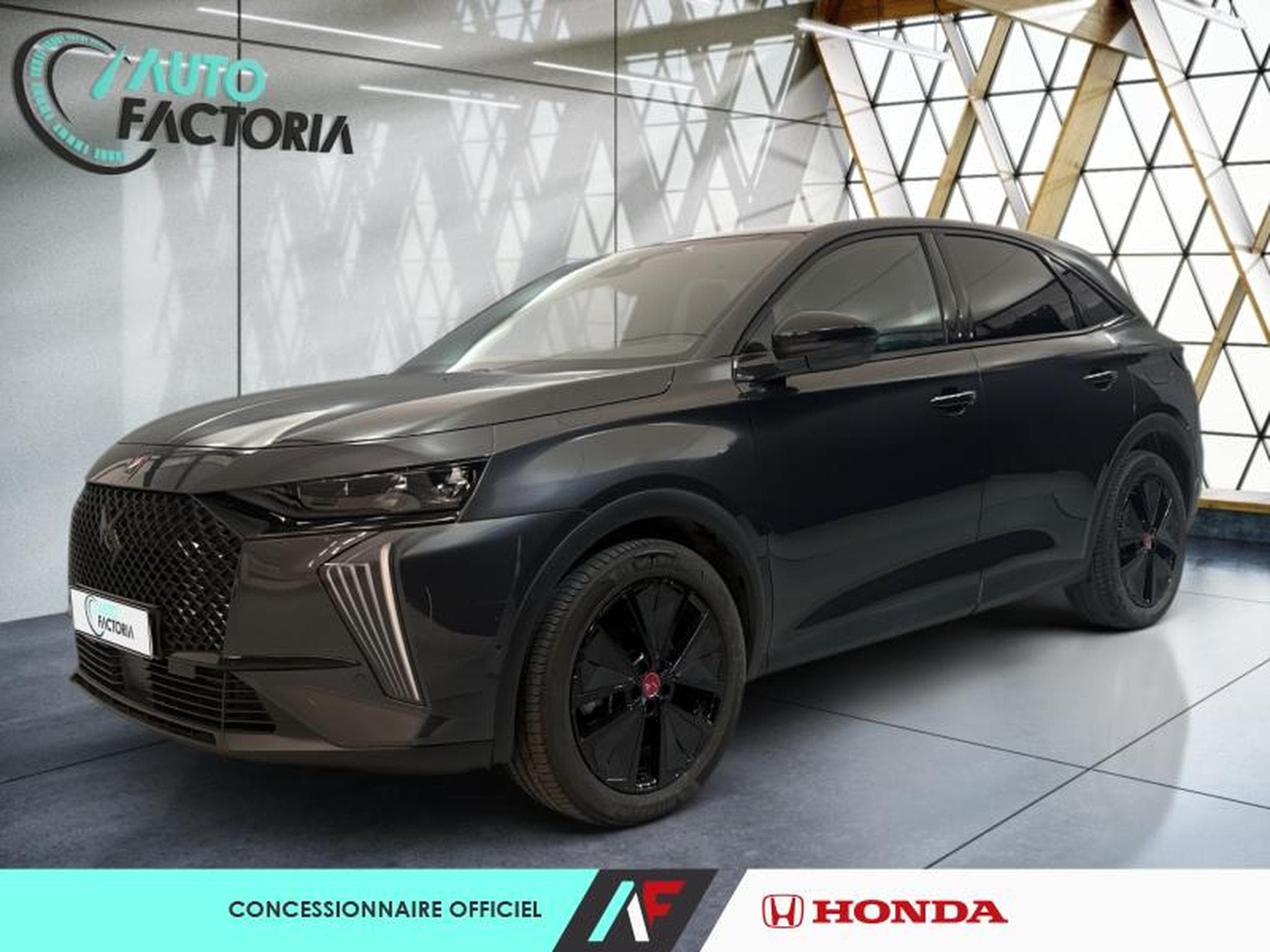 DS Automobiles DS7 -48% E-TENSE 225ch Performance Line + (2024) - Photo 1