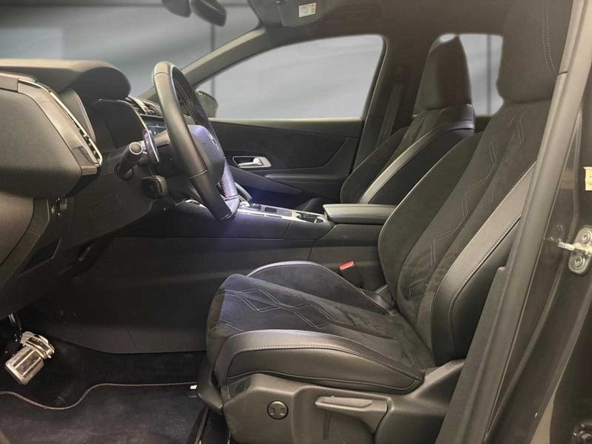 DS Automobiles DS7 -48% E-TENSE 225ch Performance Line + (2024) - Photo 11