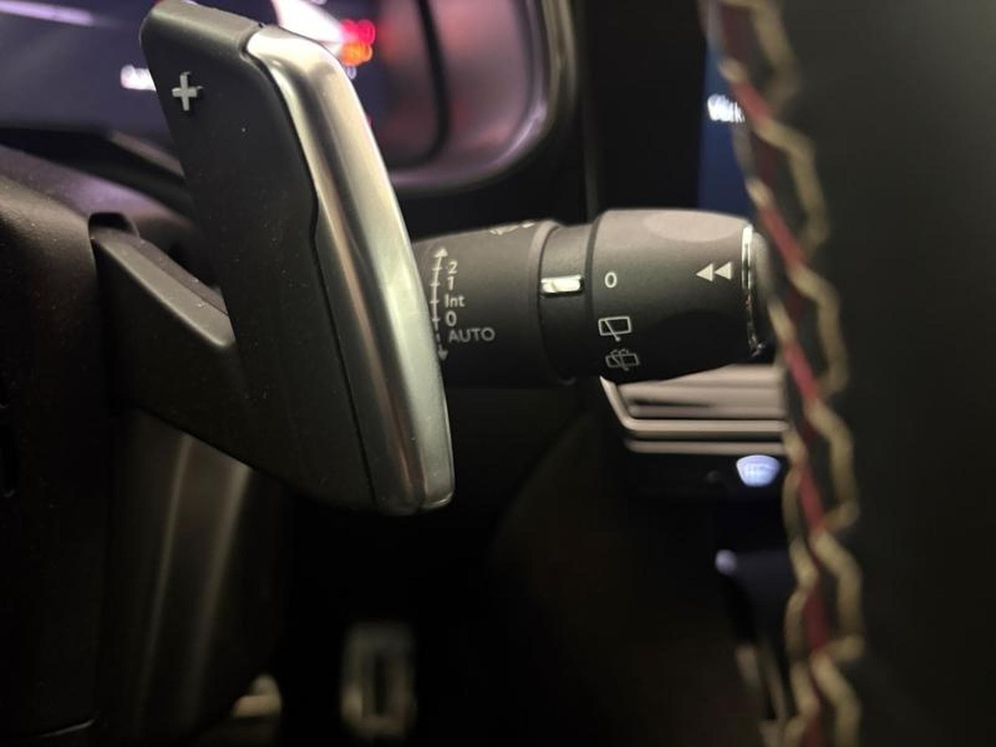 DS Automobiles DS7 -48% E-TENSE 225ch Performance Line + (2024) - Photo 21