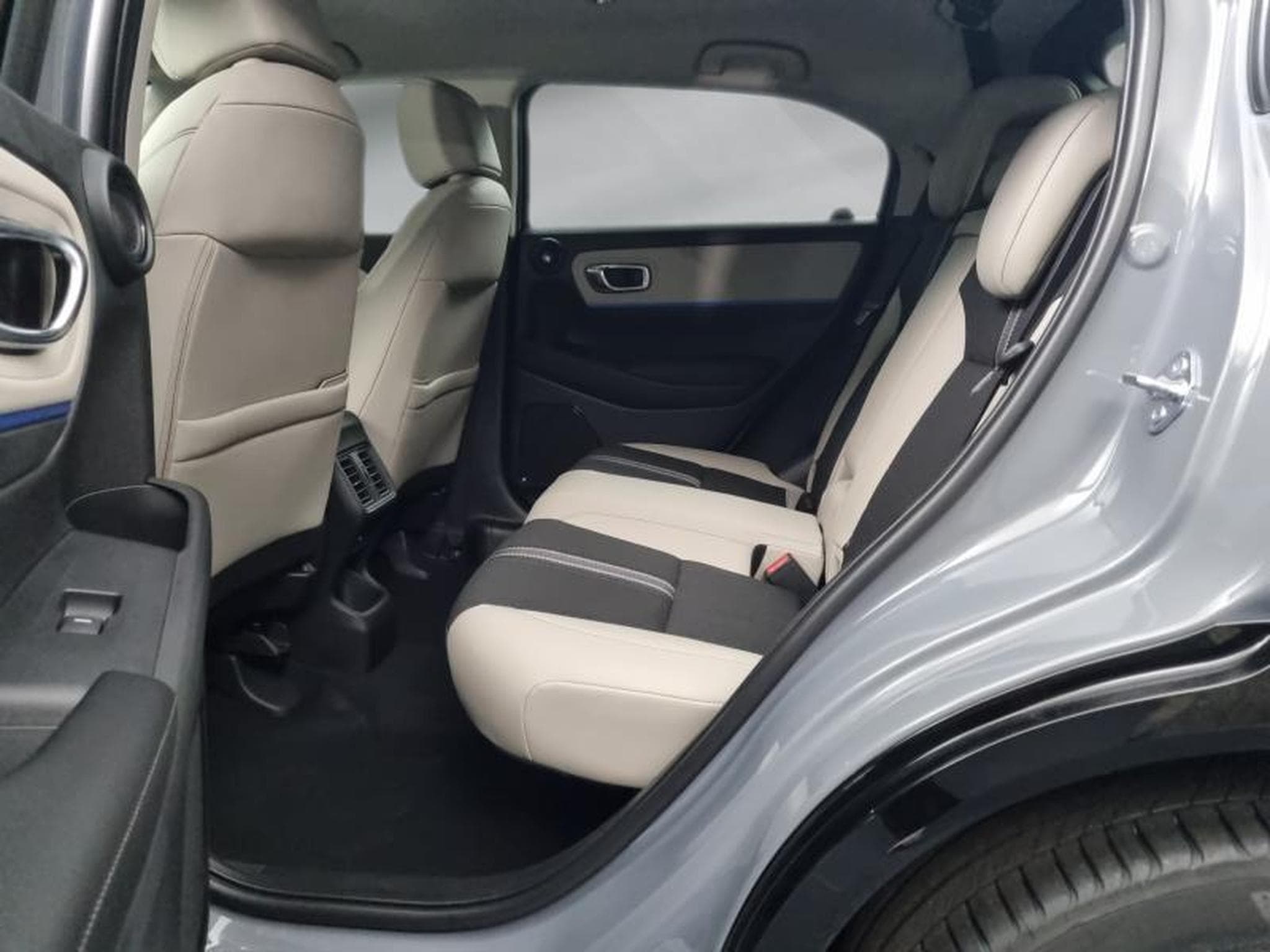 Honda HR-V 1.5 i-MMD 131ch e:HEV Advance (2026) - Photo 12