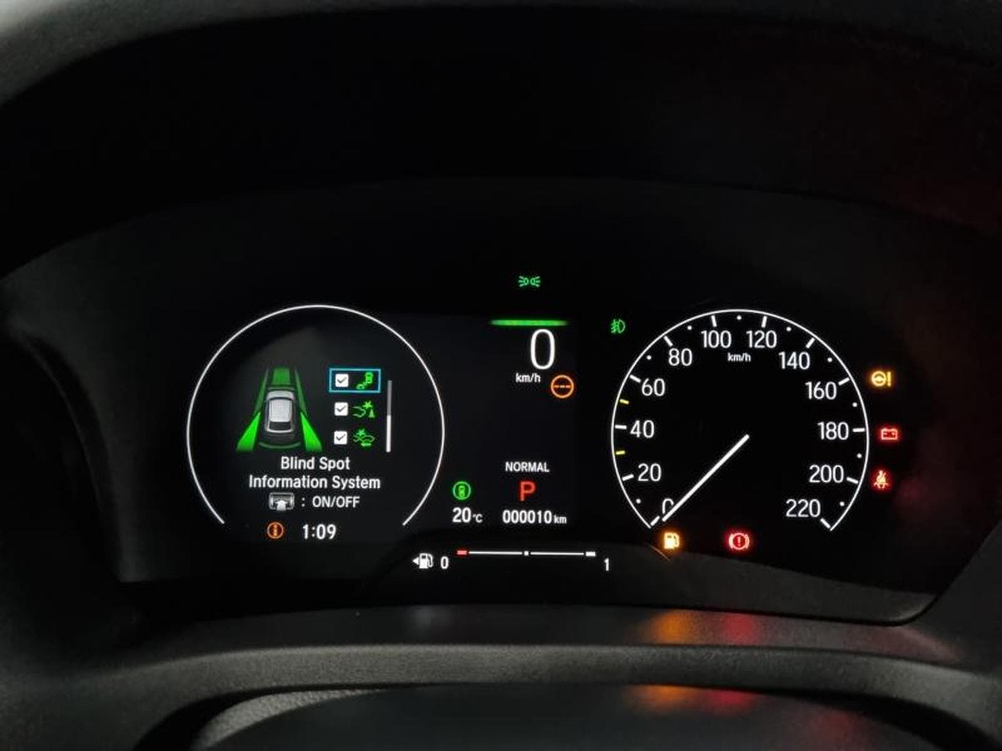 Honda HR-V 1.5 i-MMD 131ch e:HEV Advance Style (2026) - Photo 24