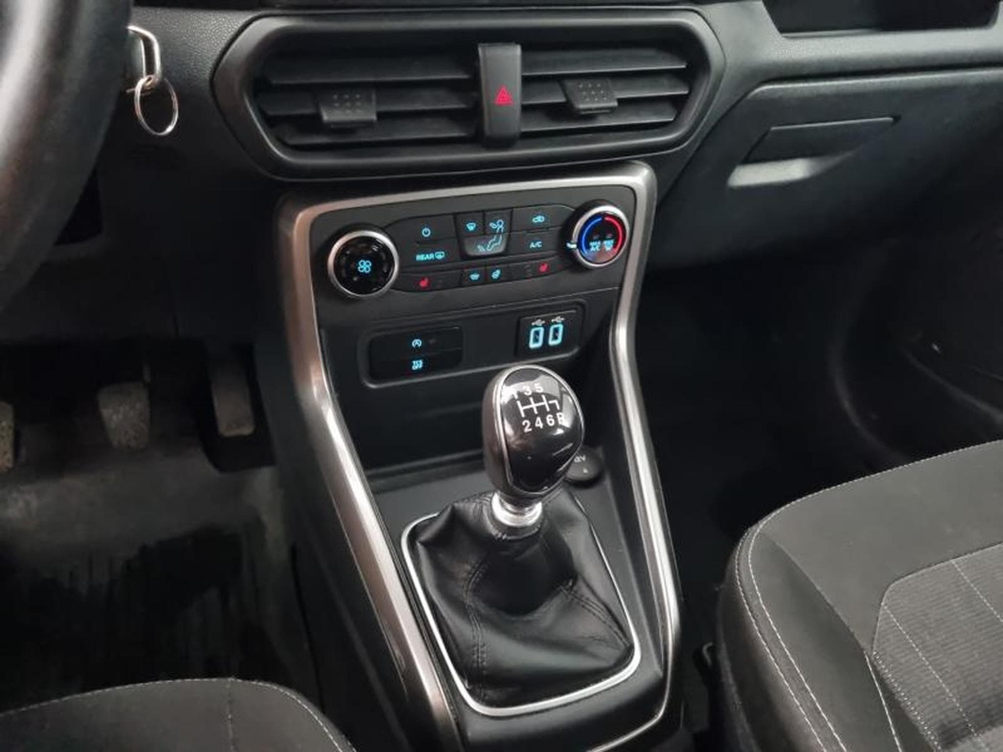 Ford EcoSport -54% 1.0 EcoBoost 125ch (2020) - Photo 15
