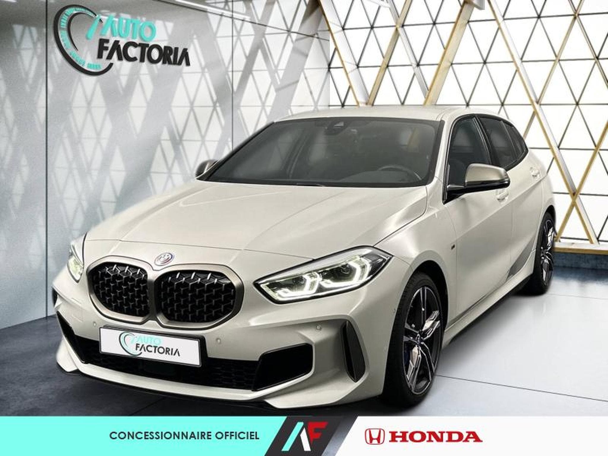 BMW 118 -36% M135iA xDrive 306ch Edition M Sport Pro (2023) - Photo 1