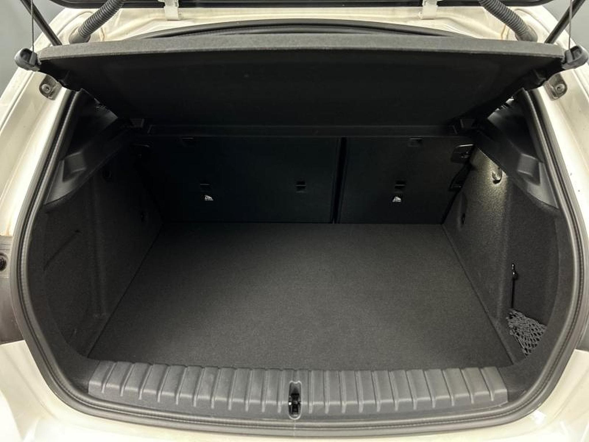 BMW 118 -36% M135iA xDrive 306ch Edition M Sport Pro (2023) - Photo 13