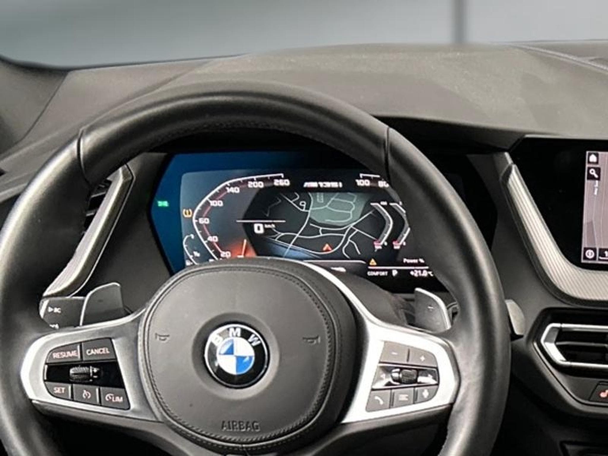 BMW 118 -36% M135iA xDrive 306ch Edition M Sport Pro (2023) - Photo 15