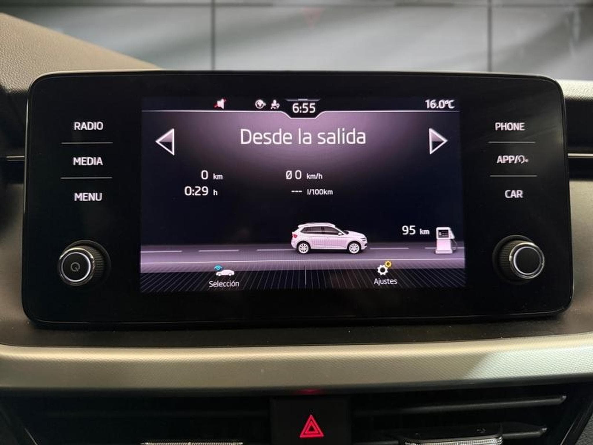 Skoda Kamiq -24% 1.0 TSI Evo 110ch Ambition DSG7 (2024) - Photo 19