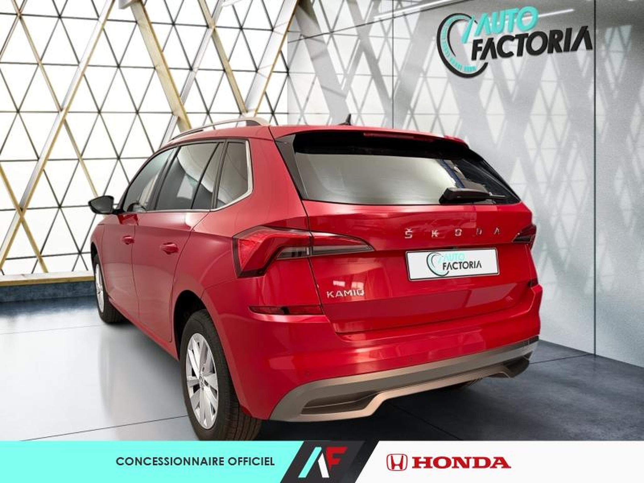 Skoda Kamiq -24% 1.0 TSI Evo 110ch Ambition DSG7 (2024) - Photo 3