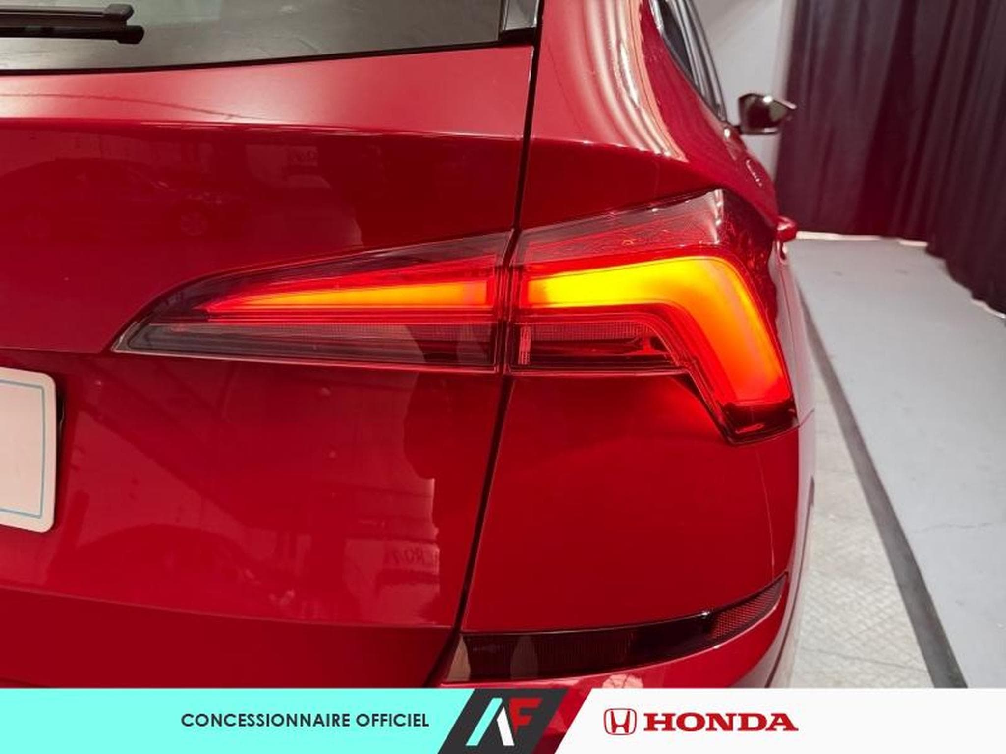 Skoda Kamiq -24% 1.0 TSI Evo 110ch Ambition DSG7 (2024) - Photo 4