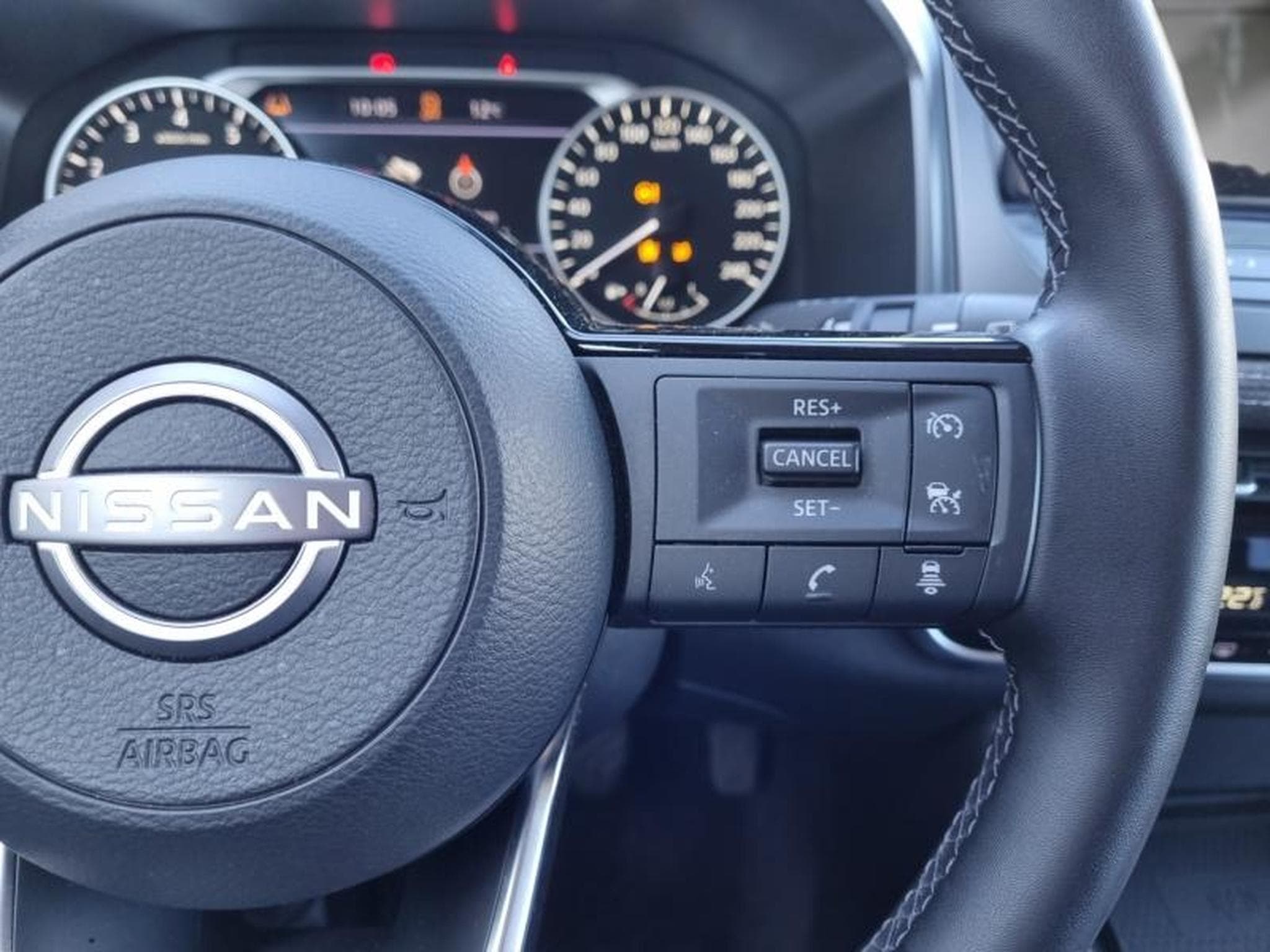 Nissan Qashqai -33% 1.3 DIG-T 140CH MHEV CONNECT (2024) - Photo 25