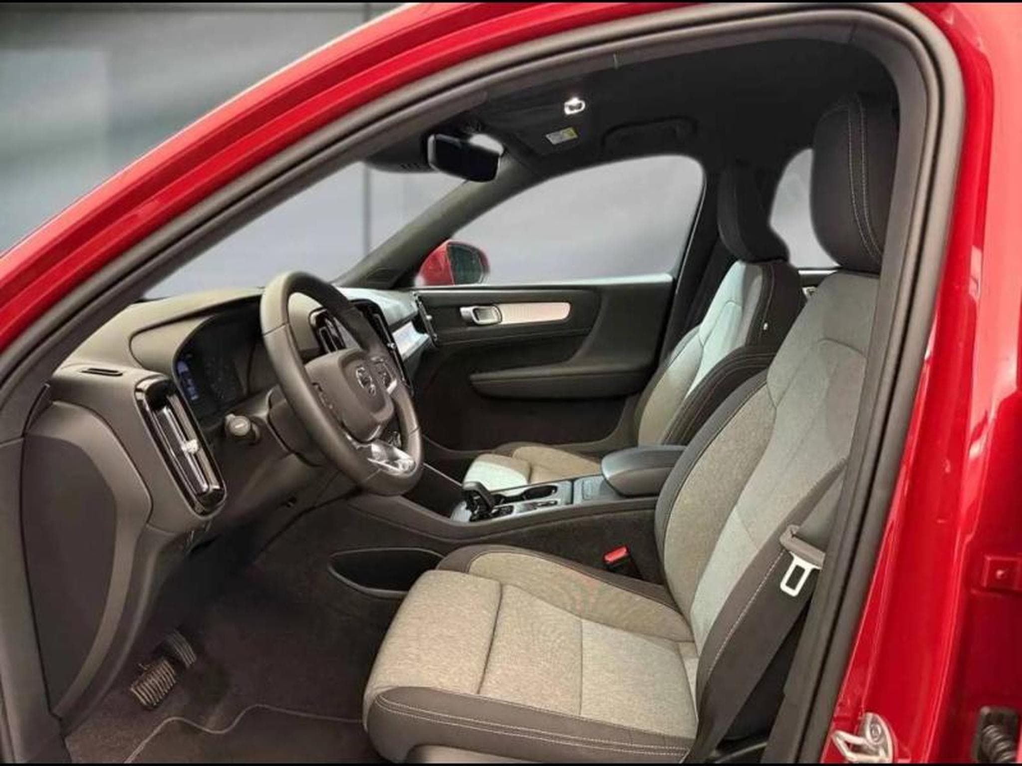 Volvo XC40 -32% B3 163ch Core DCT 7 (2024) - Photo 10